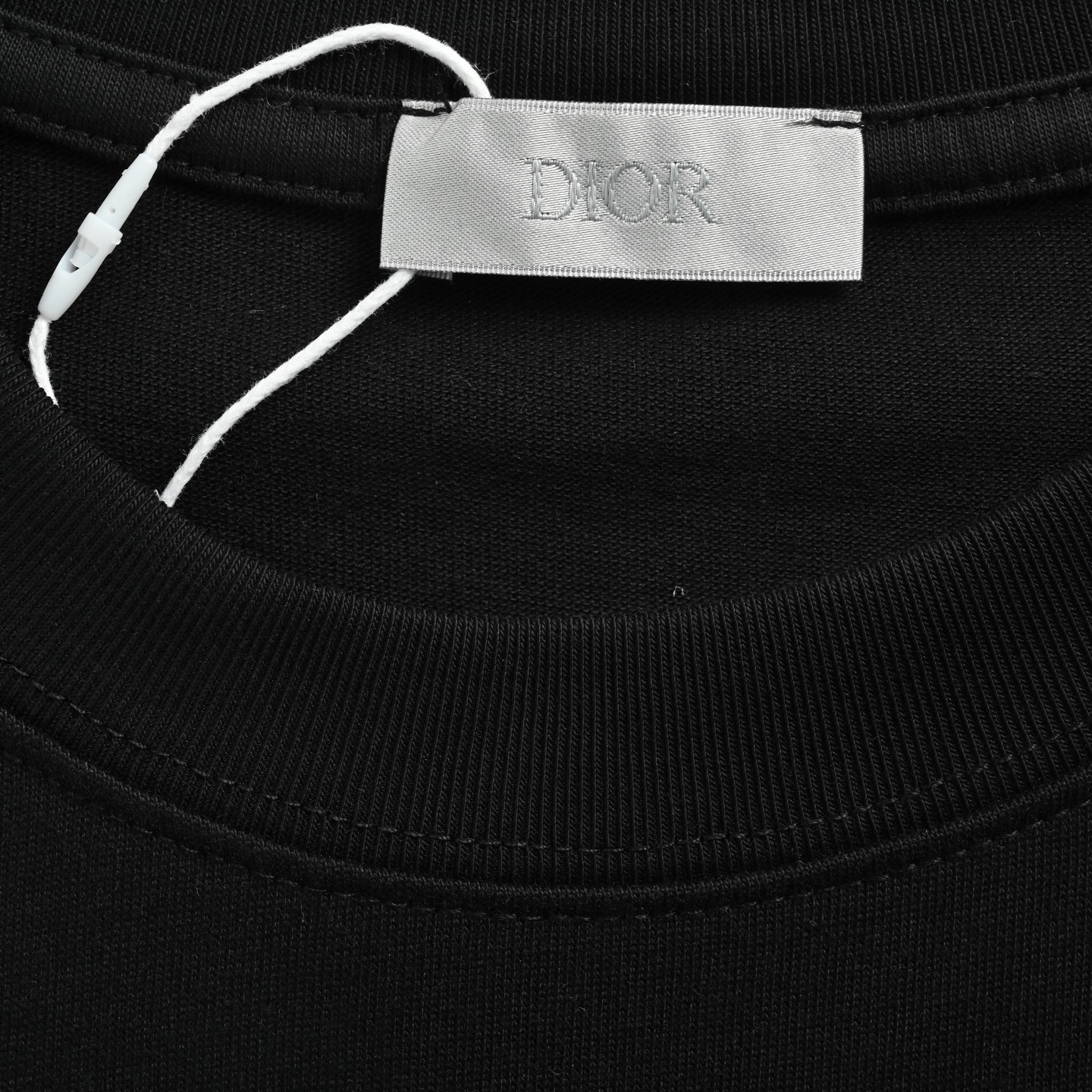 Dior 迪奥 胸前金属徽章短袖