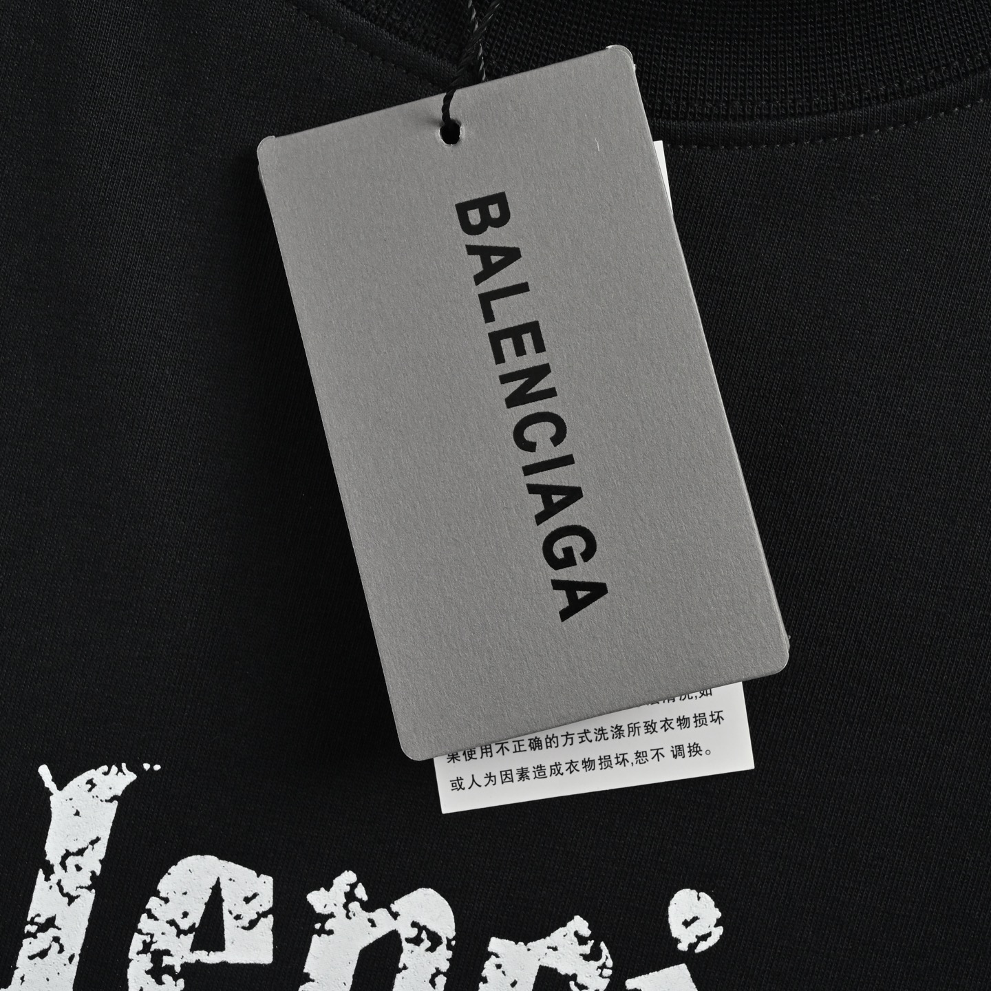 Balenciaga 巴黎世家 哥特字母18号干裂印花短袖-Chinese UA Cheap High Quatity Brand Clothes Bags handbags Sneakers wholesale wholesaler seller from China Factory suppliers Fashion Clothing Shoes best Quality Beautiful Price Balenciaga 巴黎世家 哥特字母18号干裂印花短袖