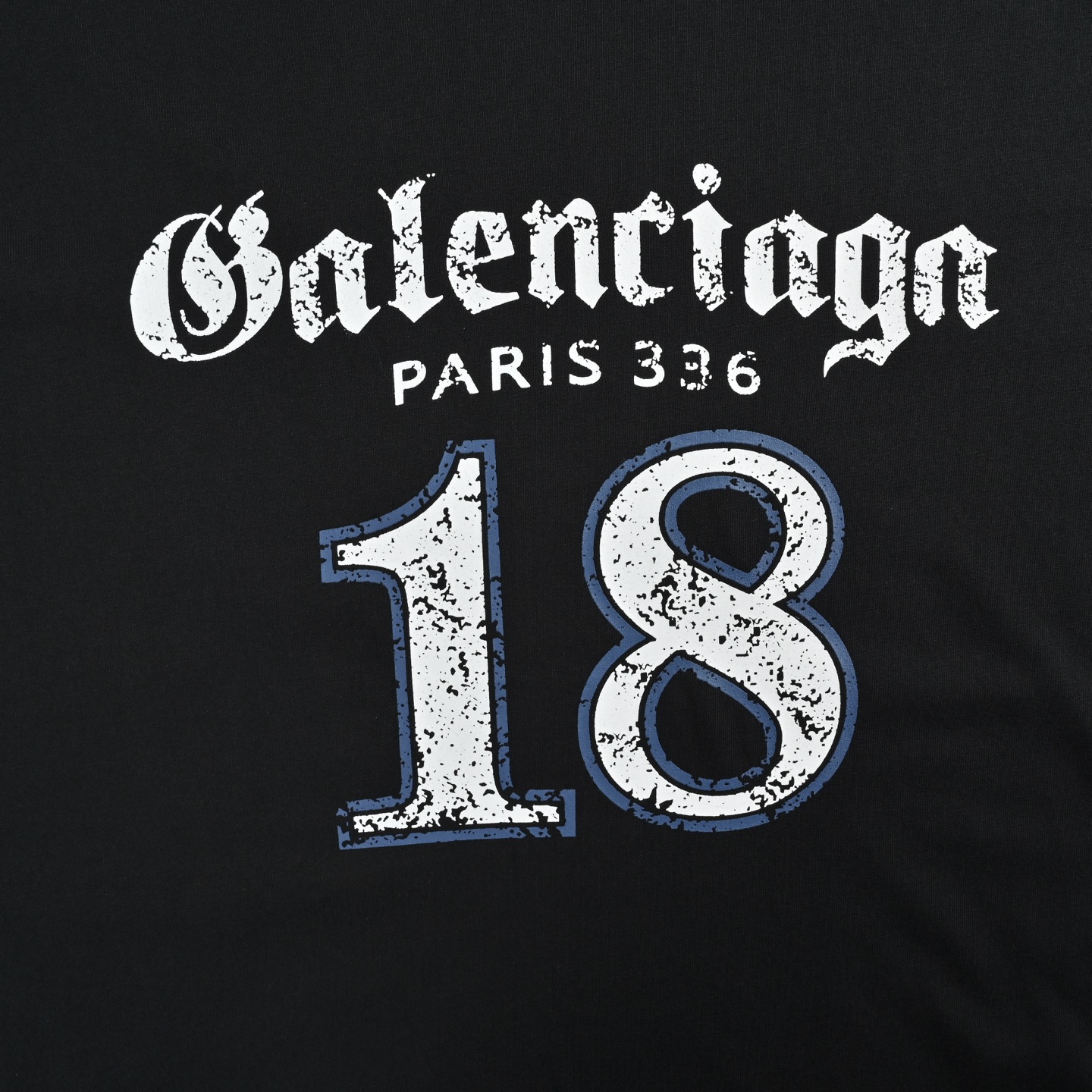 Balenciaga 巴黎世家 哥特字母18号干裂印花短袖-Chinese UA Cheap High Quatity Brand Clothes Bags handbags Sneakers wholesale wholesaler seller from China Factory suppliers Fashion Clothing Shoes best Quality Beautiful Price Balenciaga 巴黎世家 哥特字母18号干裂印花短袖