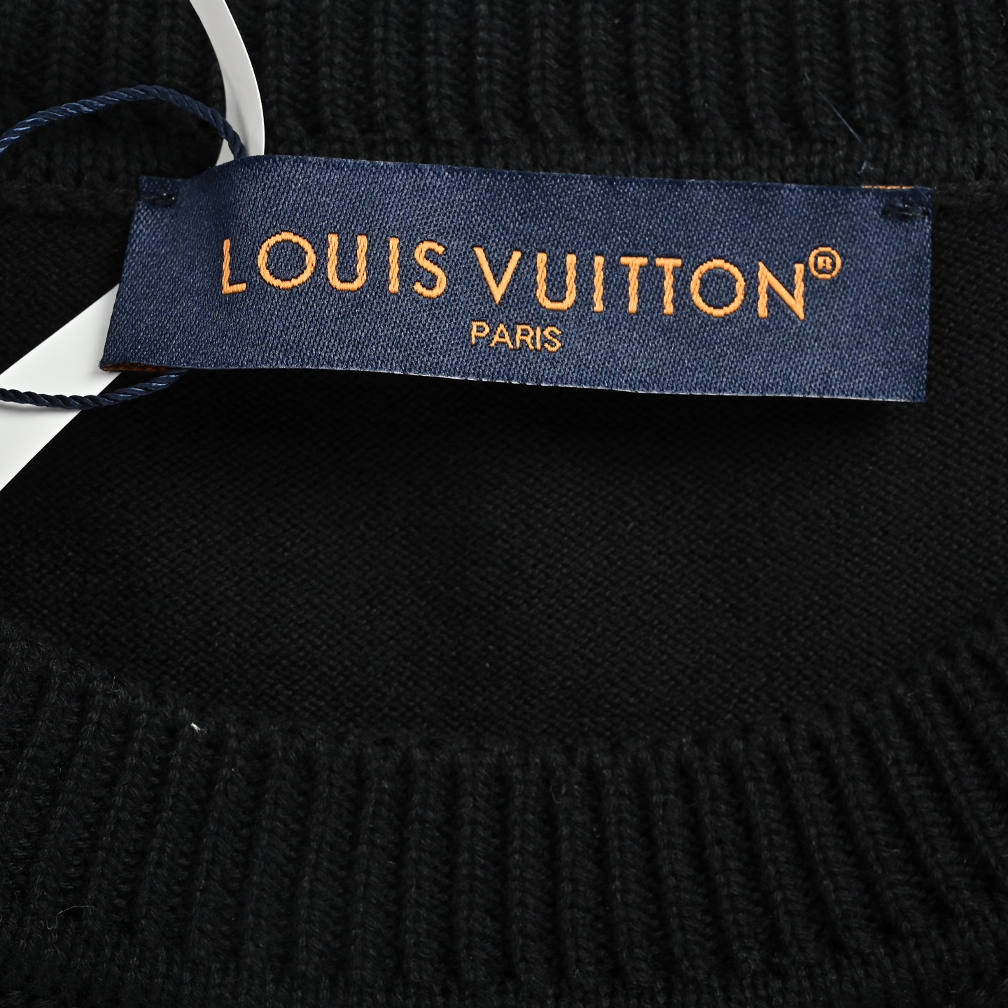 Louis Vuitton 路易威登 别针字母刺绣针织短袖-Chinese wholesaler seller Clothes Bags handbags wholesale Shoes High Quatity wholesaler seller Cheap Sneakers from China Factory Chinese suppliers china wholesale clothing wholesaler seller Louis Vuitton 路易威登 别针字母刺绣针织短袖