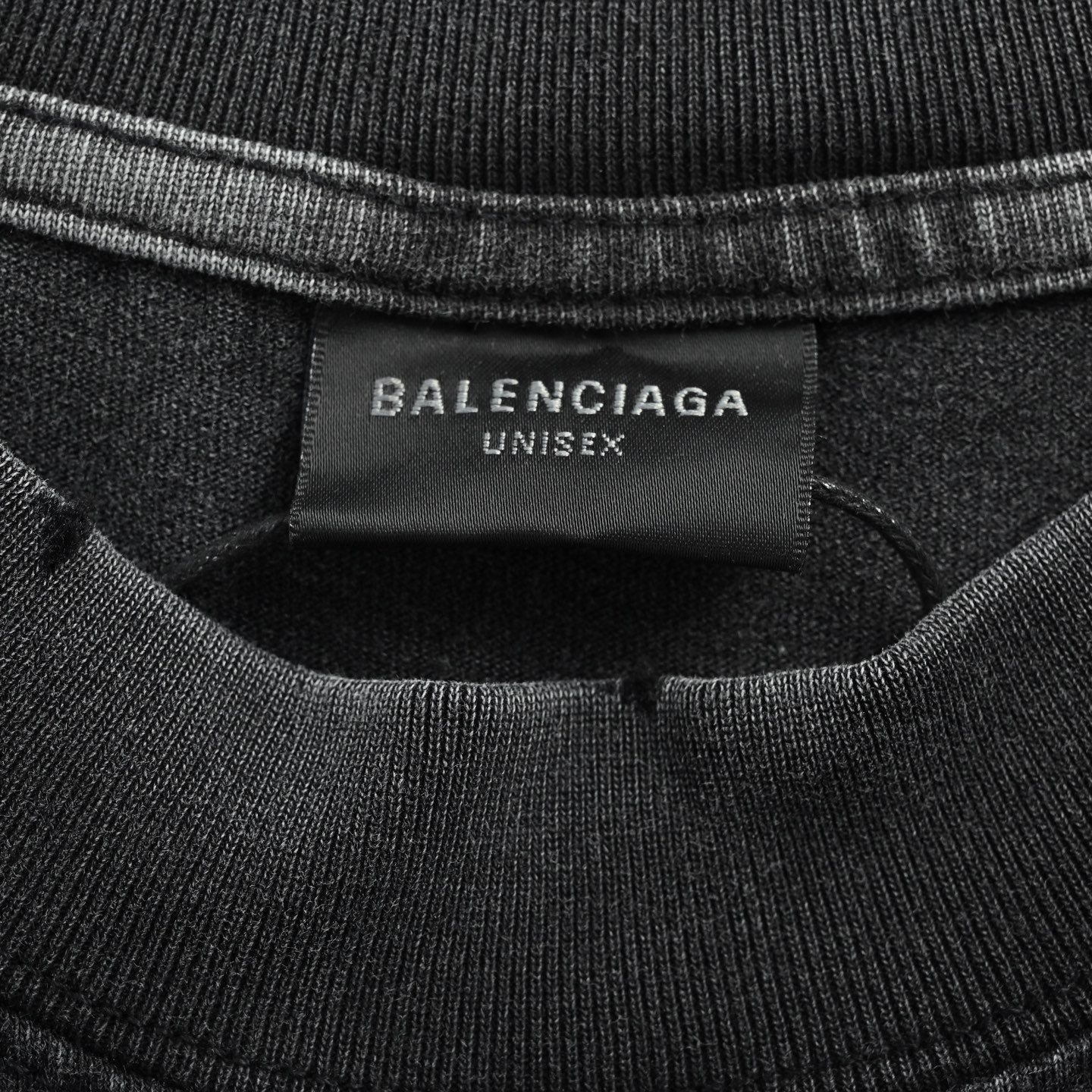 Balenciaga/巴黎世家 25ss油漆喷墨刺绣字母短袖-Top High Quatity Cheap Sneakers Fashion Clothing Clothes Bags handbags Shoes of all Brand wholesale With The best Quality And Beautiful Price from China Factory Chinese suppliers wholesaler seller Balenciaga/巴黎世家 25ss油漆喷墨刺绣字母短袖