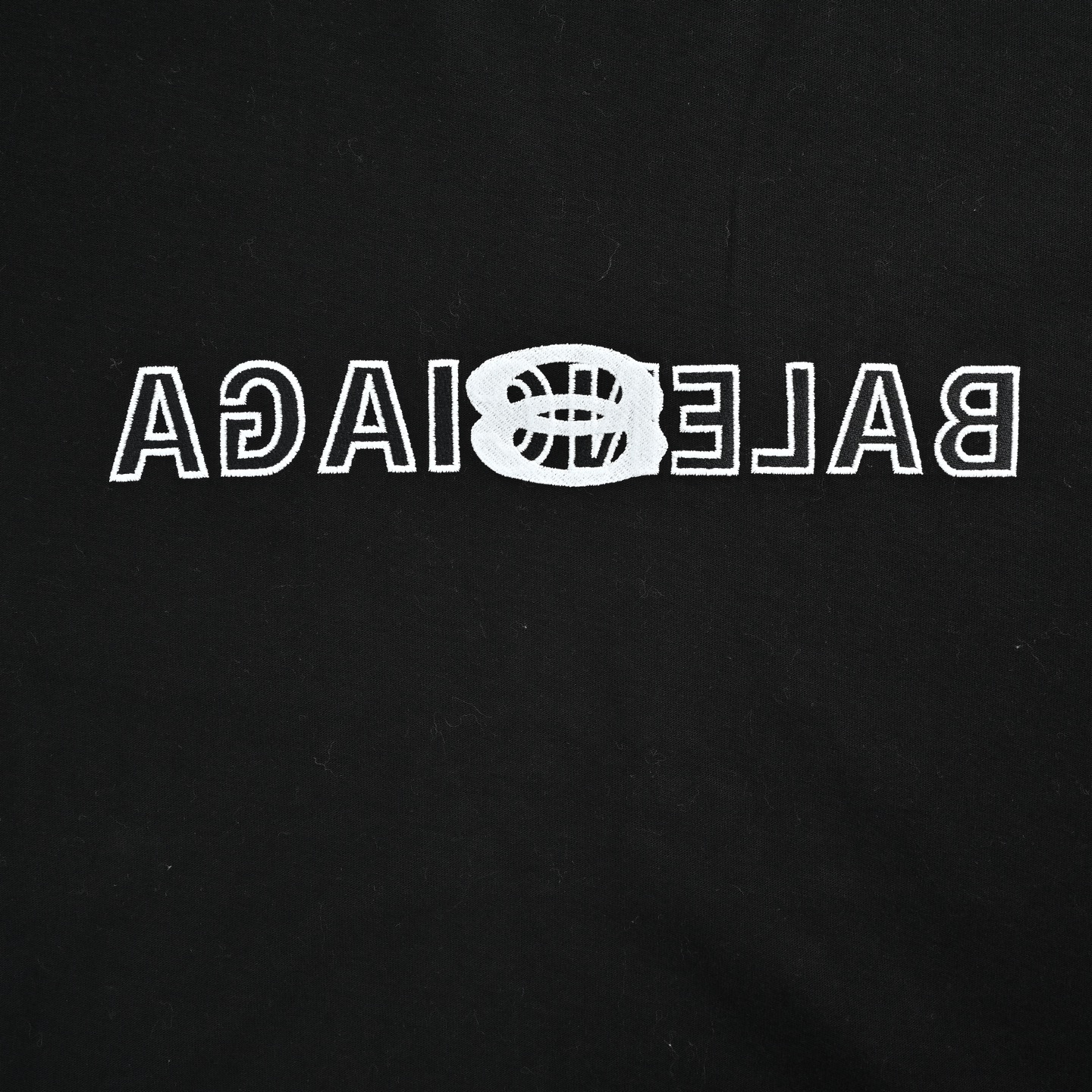 Balenciaga 巴黎世家24ss 倒体字母重叠刺绣短袖-Chinese wholesaler seller Clothes Bags handbags wholesale Shoes High Quatity wholesaler seller Cheap Sneakers from China Factory Chinese suppliers china wholesale clothing wholesaler seller Balenciaga 巴黎世家24ss 倒体字母重叠刺绣短袖