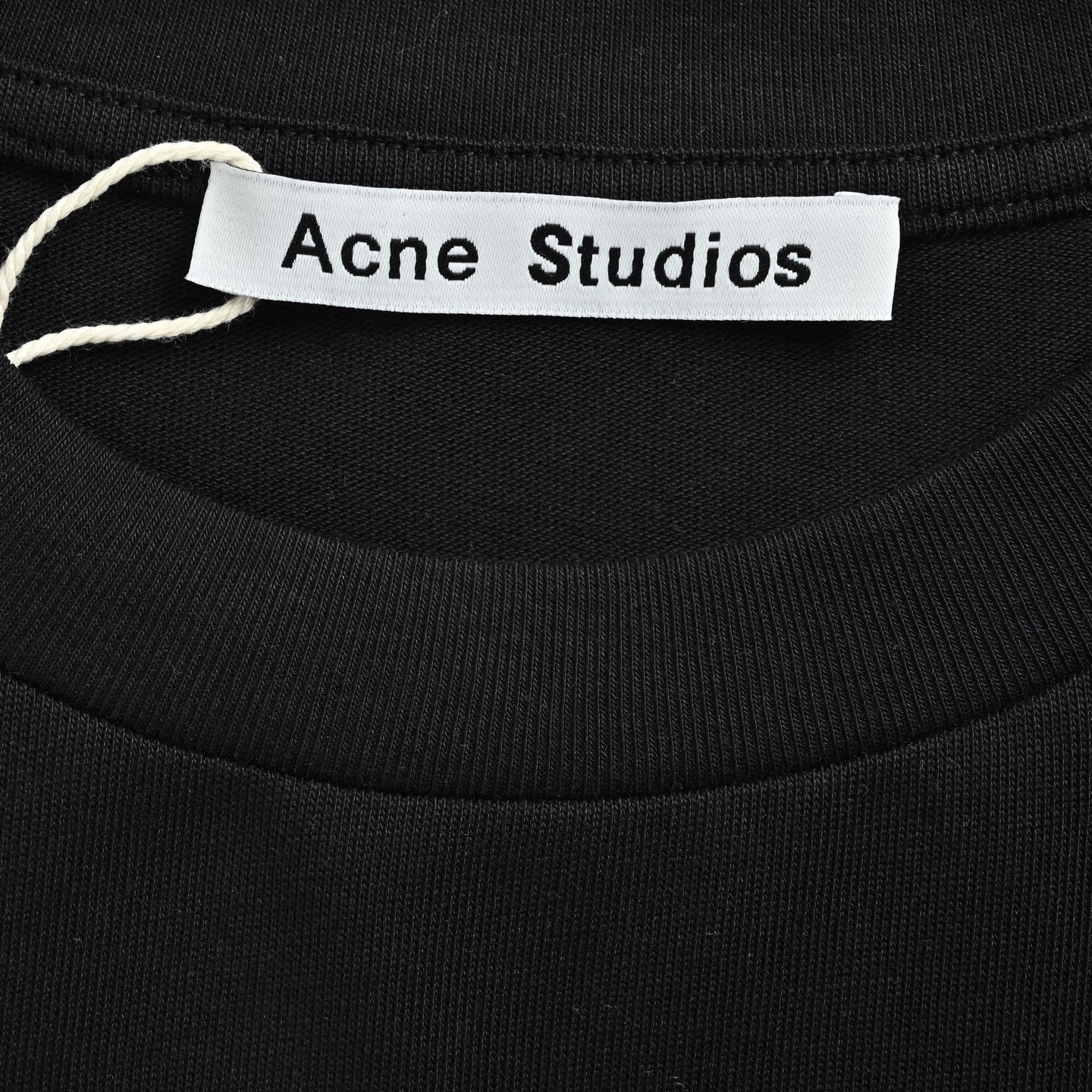 Acne Studios 蝴蝶结油画短袖-Chinese wholesaler seller Clothes Bags handbags wholesale Shoes High Quatity wholesaler seller Cheap Sneakers from China Factory Chinese suppliers china wholesale clothing wholesaler seller Acne Studios 蝴蝶结油画短袖