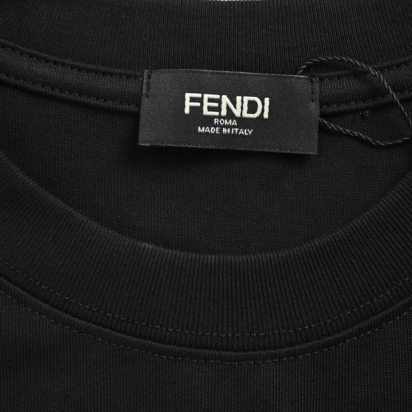 FENDI 芬迪 FF笔触涂鸦印花短袖-Chinese UA Cheap High Quatity Brand Clothes Bags handbags Sneakers wholesale wholesaler seller from China Factory suppliers Fashion Clothing Shoes best Quality Beautiful Price FENDI 芬迪 FF笔触涂鸦印花短袖