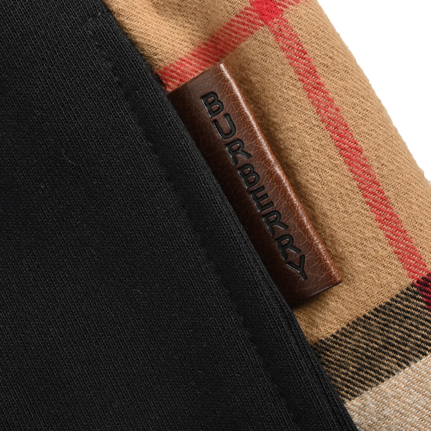 Burberry/巴宝莉 侧边格纹拼接短裤