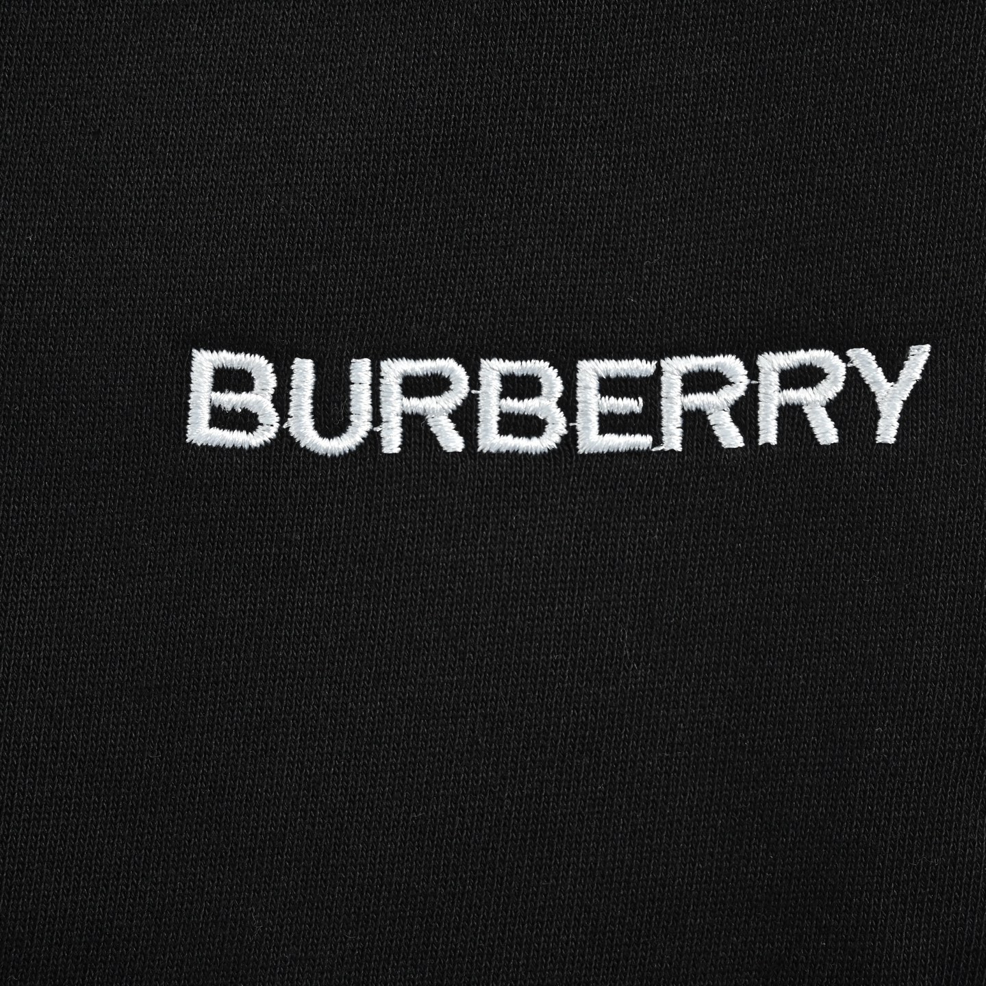 Burberry 巴宝莉 经典小标字母刺绣短袖 经典字母刺绣-Chinese UA Cheap High Quatity Brand Clothes Bags handbags Sneakers wholesale wholesaler seller from China Factory suppliers Fashion Clothing Shoes best Quality Beautiful Price Burberry 巴宝莉 经典小标字母刺绣短袖 经典字母刺绣