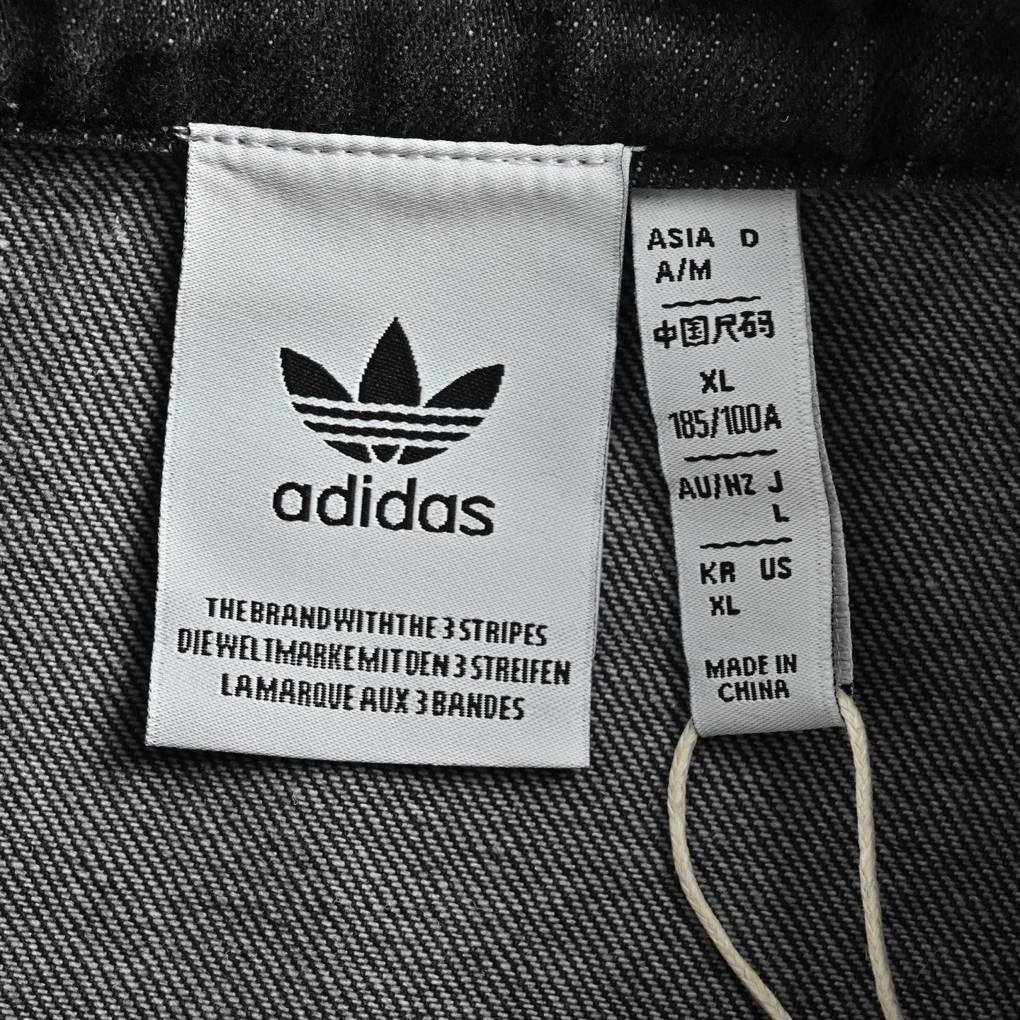 Adidas 阿迪达斯 新中式唐装牛仔外套 adidas三叶草新中式牛仔外套-Chinese UA Cheap High Quatity Brand Clothes Bags handbags Sneakers wholesale wholesaler seller from China Factory suppliers Fashion Clothing Shoes best Quality Beautiful Price Adidas 阿迪达斯 新中式唐装牛仔外套 adidas三叶草新中式牛仔外套