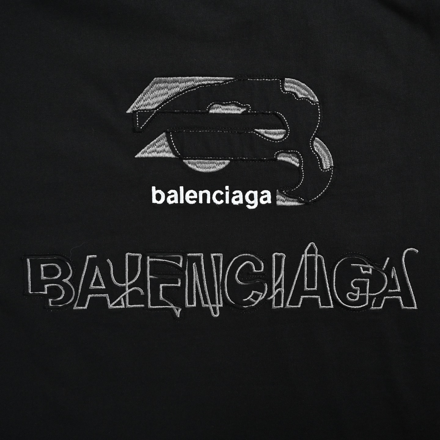Balenciaga 巴黎世家 贴布拼接撞色水洗破洞短袖-Chinese UA Cheap High Quatity Brand Clothes Bags handbags Sneakers wholesale wholesaler seller from China Factory suppliers Fashion Clothing Shoes best Quality Beautiful Price Balenciaga 巴黎世家 贴布拼接撞色水洗破洞短袖