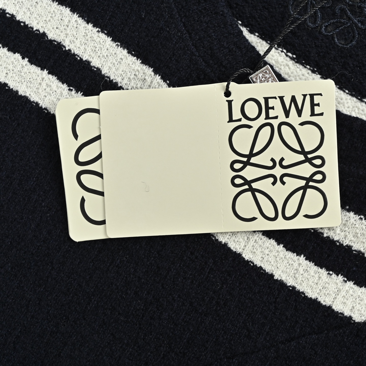 Loewe 罗意威 条纹羊毛刺绣针织短袖-Chinese UA Cheap High Quatity Brand Clothes Bags handbags Sneakers wholesale wholesaler seller from China Factory suppliers Fashion Clothing Shoes best Quality Beautiful Price Loewe 罗意威 条纹羊毛刺绣针织短袖