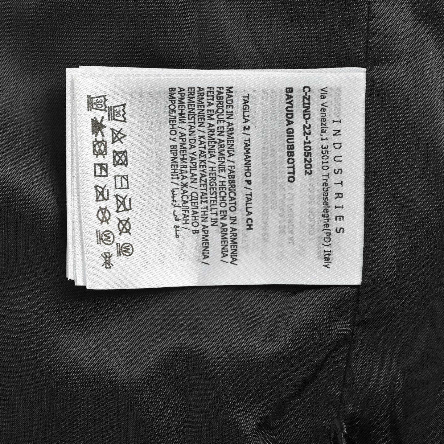 Moncler 蒙口 手臂口袋轻奢休闲风连帽薄外套