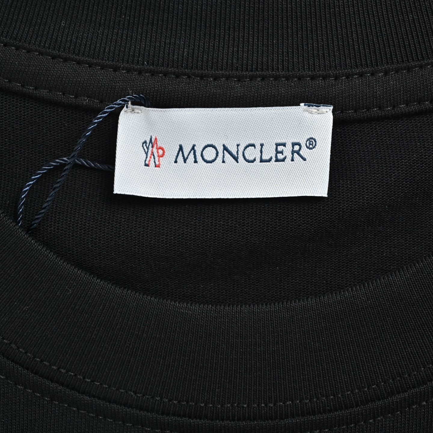 Moncler 蒙口 立体字母logo刺绣短袖