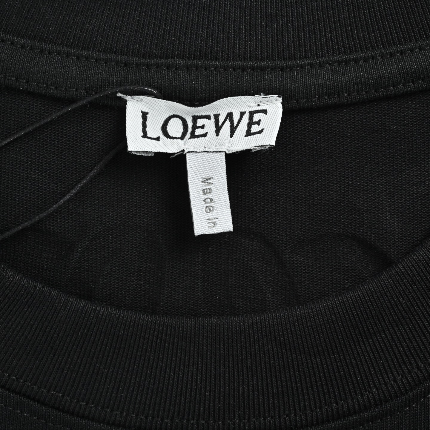Loewe 罗意威 26ss 发泡logo印花短袖-Chinese wholesaler seller Clothes Bags handbags wholesale Shoes High Quatity wholesaler seller Cheap Sneakers from China Factory Chinese suppliers china wholesale clothing wholesaler seller Loewe 罗意威 26ss 发泡logo印花短袖
