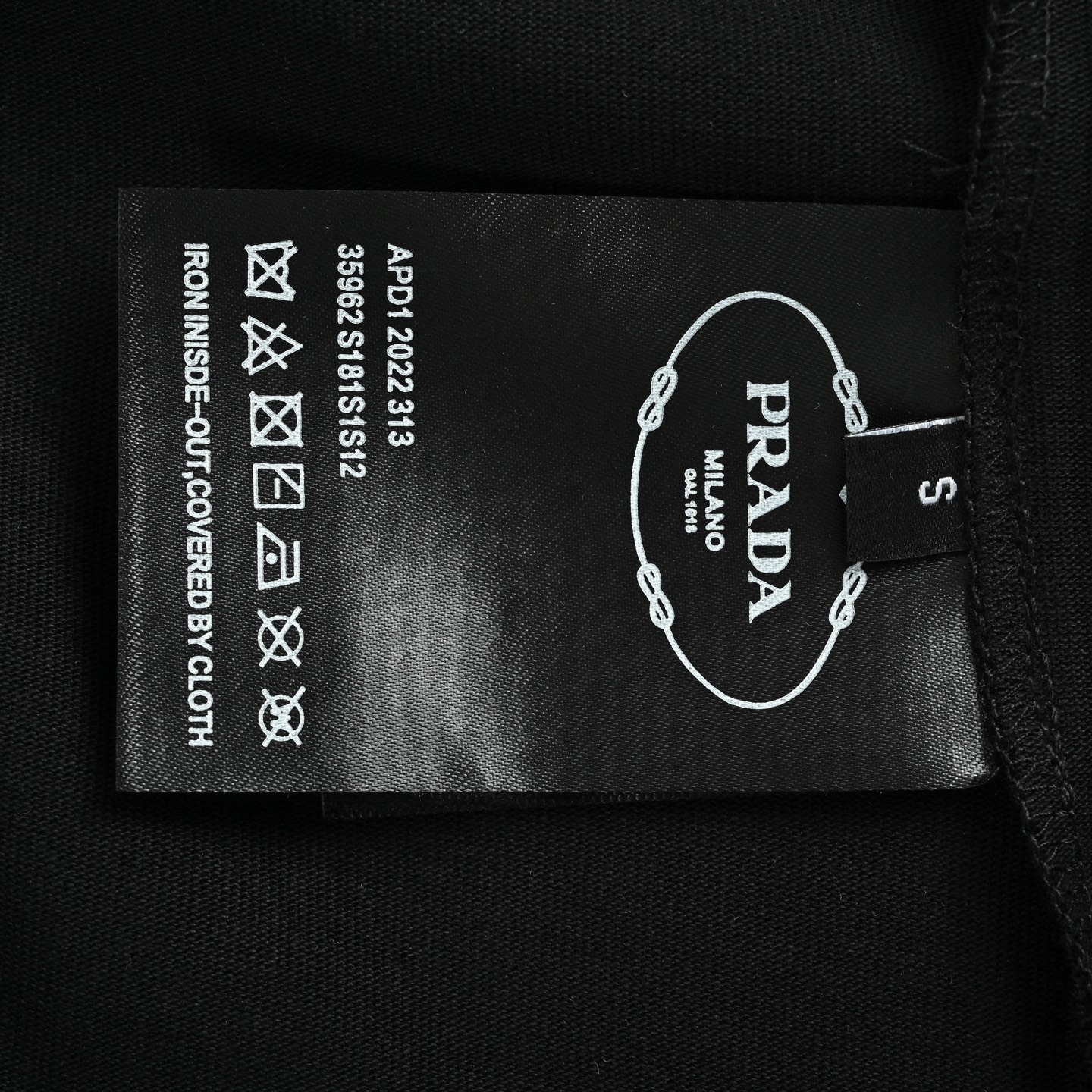 Prada 普拉达 26ss 涂鸦字母logo印花短袖-Chinese wholesaler seller Clothes Bags handbags wholesale Shoes High Quatity wholesaler seller Cheap Sneakers from China Factory Chinese suppliers china wholesale clothing wholesaler seller Prada 普拉达 26ss 涂鸦字母logo印花短袖