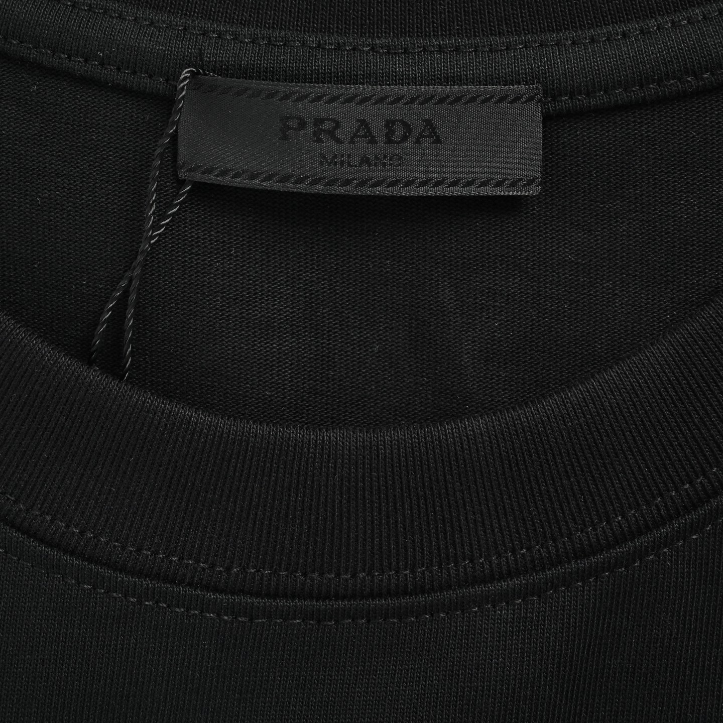 Prada 普拉达 26ss 涂鸦字母logo印花短袖-Chinese wholesaler seller Clothes Bags handbags wholesale Shoes High Quatity wholesaler seller Cheap Sneakers from China Factory Chinese suppliers china wholesale clothing wholesaler seller Prada 普拉达 26ss 涂鸦字母logo印花短袖