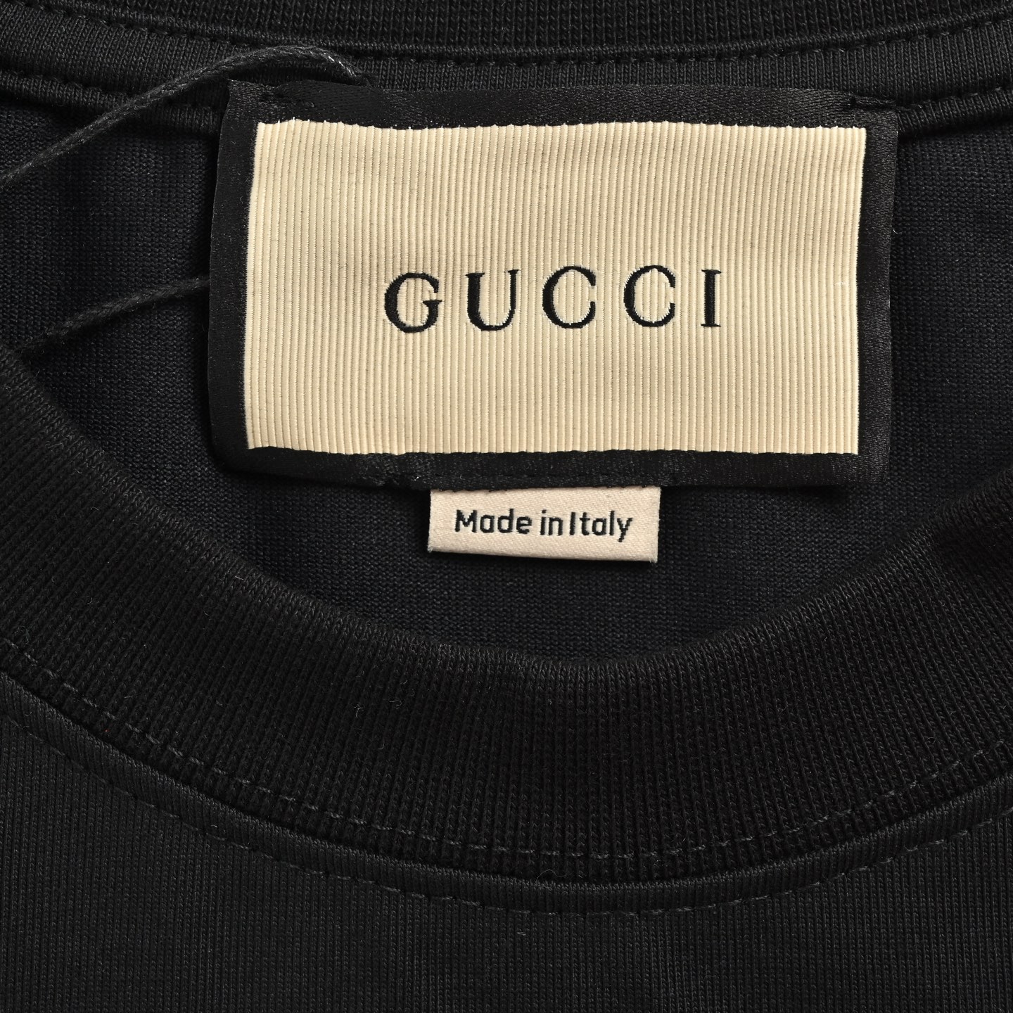 Gucci 古驰 26ss 撞色流苏刺绣短袖 黑色-Chinese UA Cheap High Quatity Brand Clothes Bags handbags Sneakers wholesale wholesaler seller from China Factory suppliers Fashion Clothing Shoes best Quality Beautiful Price Gucci 古驰 26ss 撞色流苏刺绣短袖 黑色