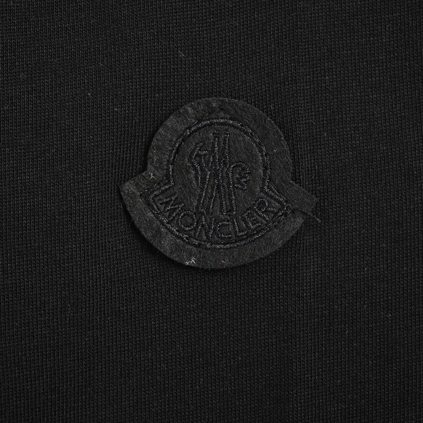 Moncler/蒙口 太空绣标识刺绣短袖