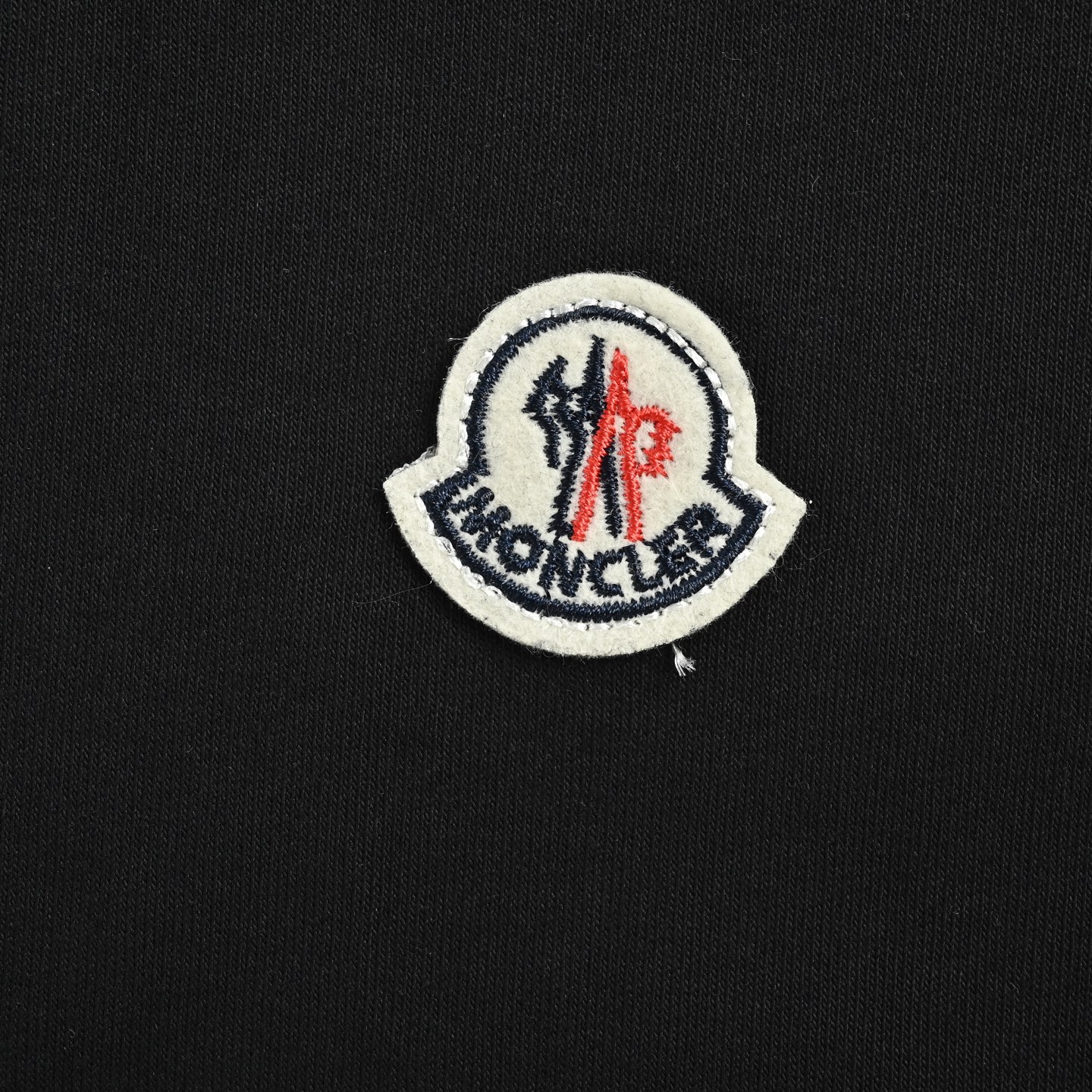 Moncler 蒙口 NIGO奔驰联名刺绣圆领短袖 26SS NIGO联名刺绣圆领短袖-Chinese UA Cheap High Quatity Brand Clothes Bags handbags Sneakers wholesale wholesaler seller from China Factory suppliers Fashion Clothing Shoes best Quality Beautiful Price Moncler 蒙口 NIGO奔驰联名刺绣圆领短袖 26SS NIGO联名刺绣圆领短袖