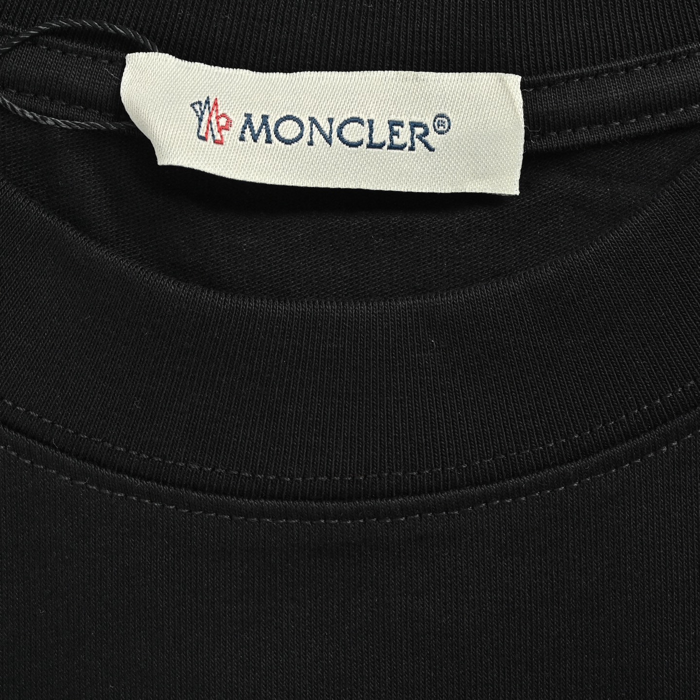 Moncler 蒙口 NIGO奔驰联名刺绣圆领短袖 26SS NIGO联名刺绣圆领短袖-Chinese UA Cheap High Quatity Brand Clothes Bags handbags Sneakers wholesale wholesaler seller from China Factory suppliers Fashion Clothing Shoes best Quality Beautiful Price Moncler 蒙口 NIGO奔驰联名刺绣圆领短袖 26SS NIGO联名刺绣圆领短袖