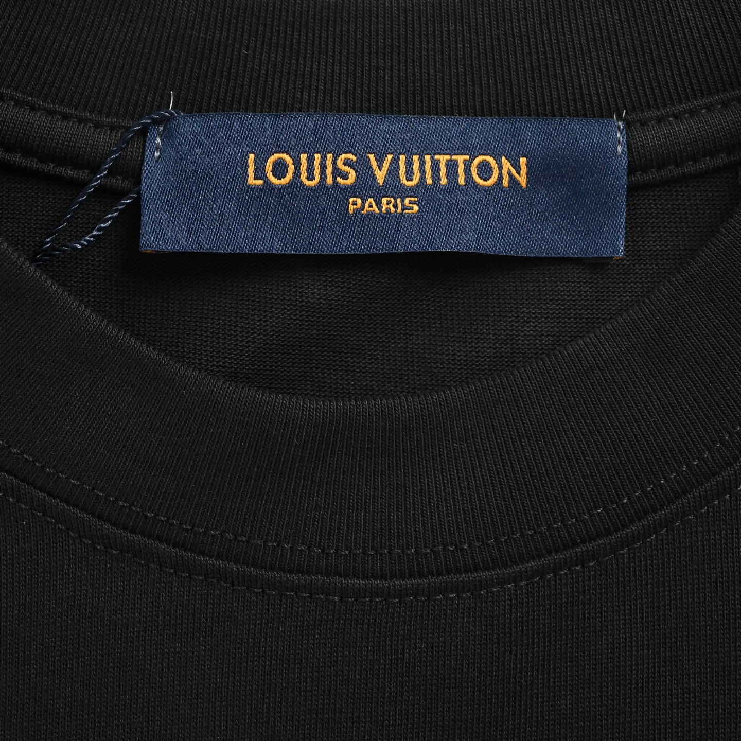 Louis Vuitton/路易威登 老花渐变晕染印花短袖-莆田鞋,莆田鞋货源,高仿鞋,高仿鞋货源,安福档口,莆田高仿鞋,莆田鞋批发,高仿鞋批发,莆田高仿运动鞋,高仿运动鞋,莆田运动鞋 Louis Vuitton/路易威登 老花渐变晕染印花短袖