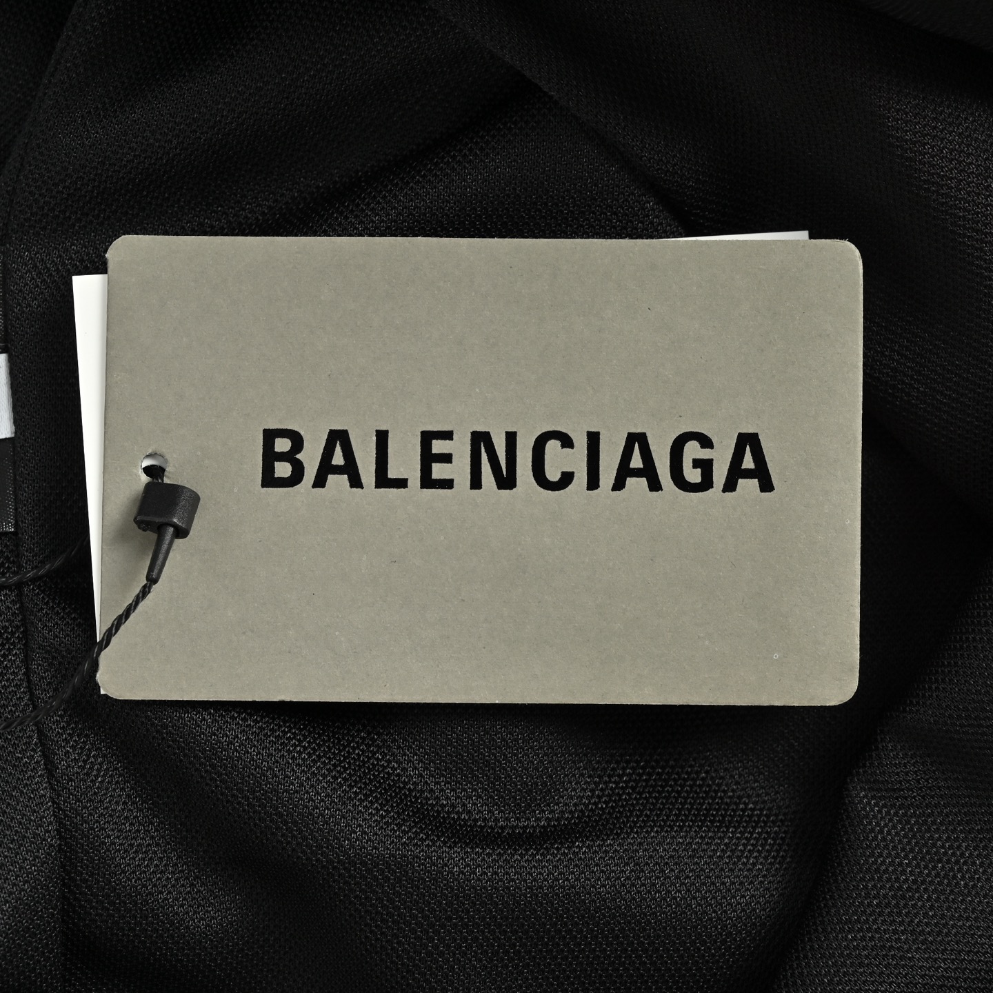 Balenciaga 巴黎世家 曼联尼龙黑红拼徽标长袖T恤-Chinese UA Cheap High Quatity Brand Clothes Bags handbags Sneakers wholesale wholesaler seller from China Factory suppliers Fashion Clothing Shoes best Quality Beautiful Price Balenciaga 巴黎世家 曼联尼龙黑红拼徽标长袖T恤