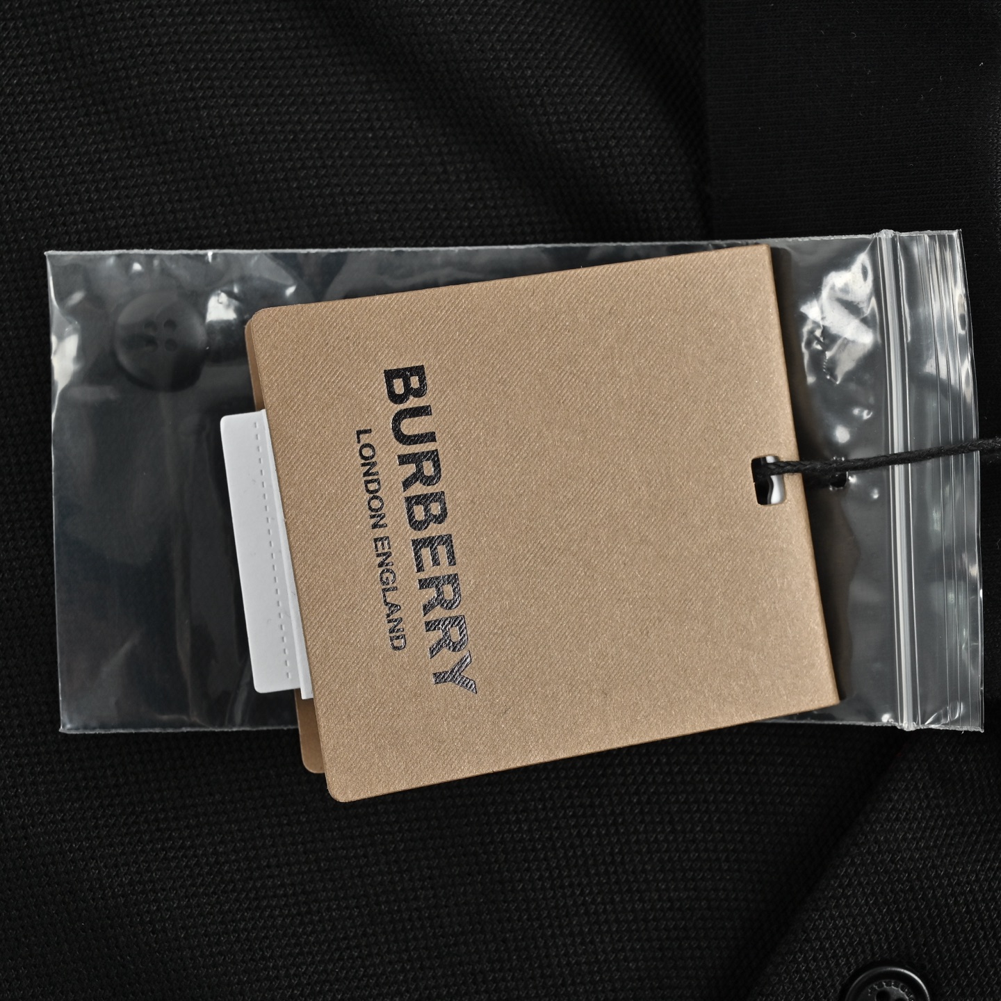 Burberry 巴宝莉 胸口字母刺绣Polo短袖-Top High Quatity Cheap Sneakers Fashion Clothing Clothes Bags handbags Shoes of all Brand wholesale With The best Quality And Beautiful Price from China Factory Chinese suppliers wholesaler seller Burberry 巴宝莉 胸口字母刺绣Polo短袖