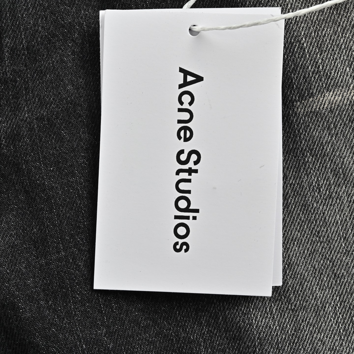 Acne Studios 泼墨做旧弯刀牛仔裤-Chinese UA Cheap High Quatity Brand Clothes Bags handbags Sneakers wholesale wholesaler seller from China Factory suppliers Fashion Clothing Shoes best Quality Beautiful Price Acne Studios 泼墨做旧弯刀牛仔裤