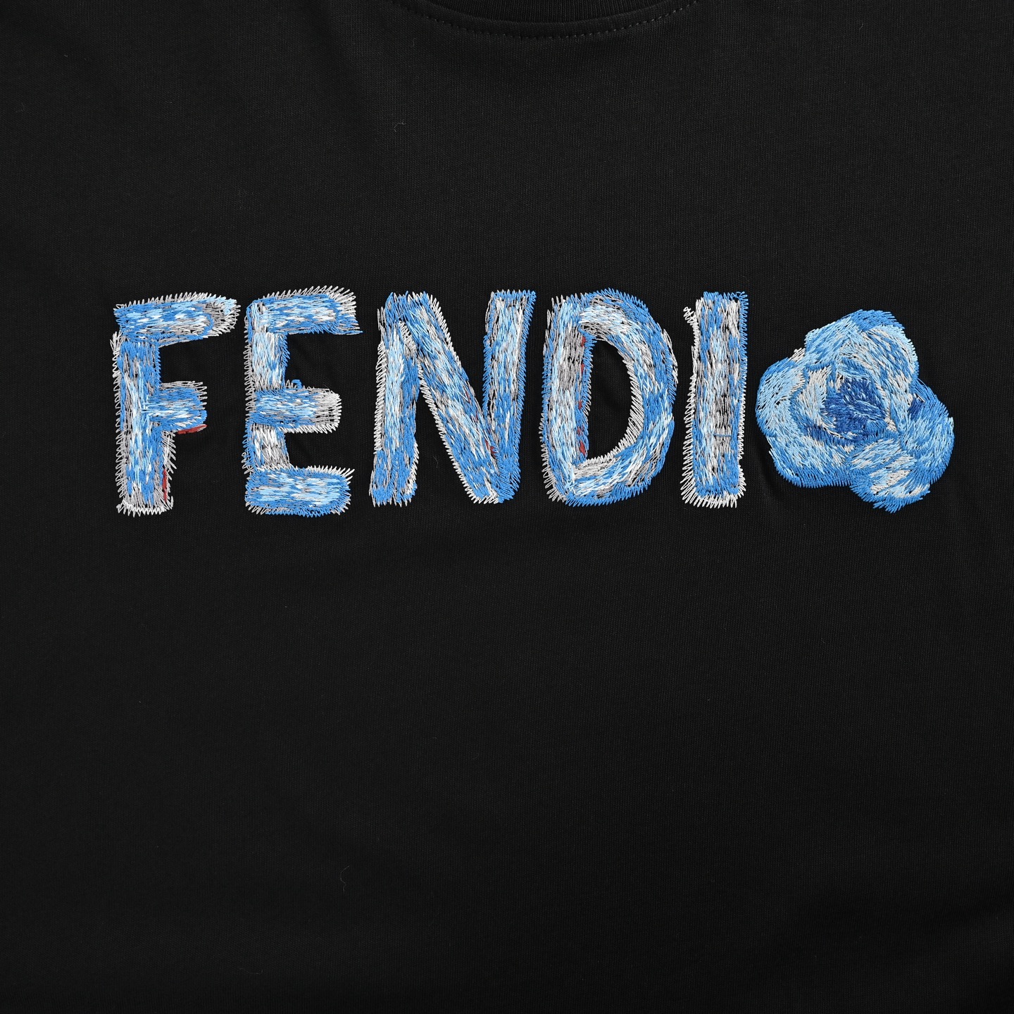 Fendi/芬迪 蓝字母刺绣短袖