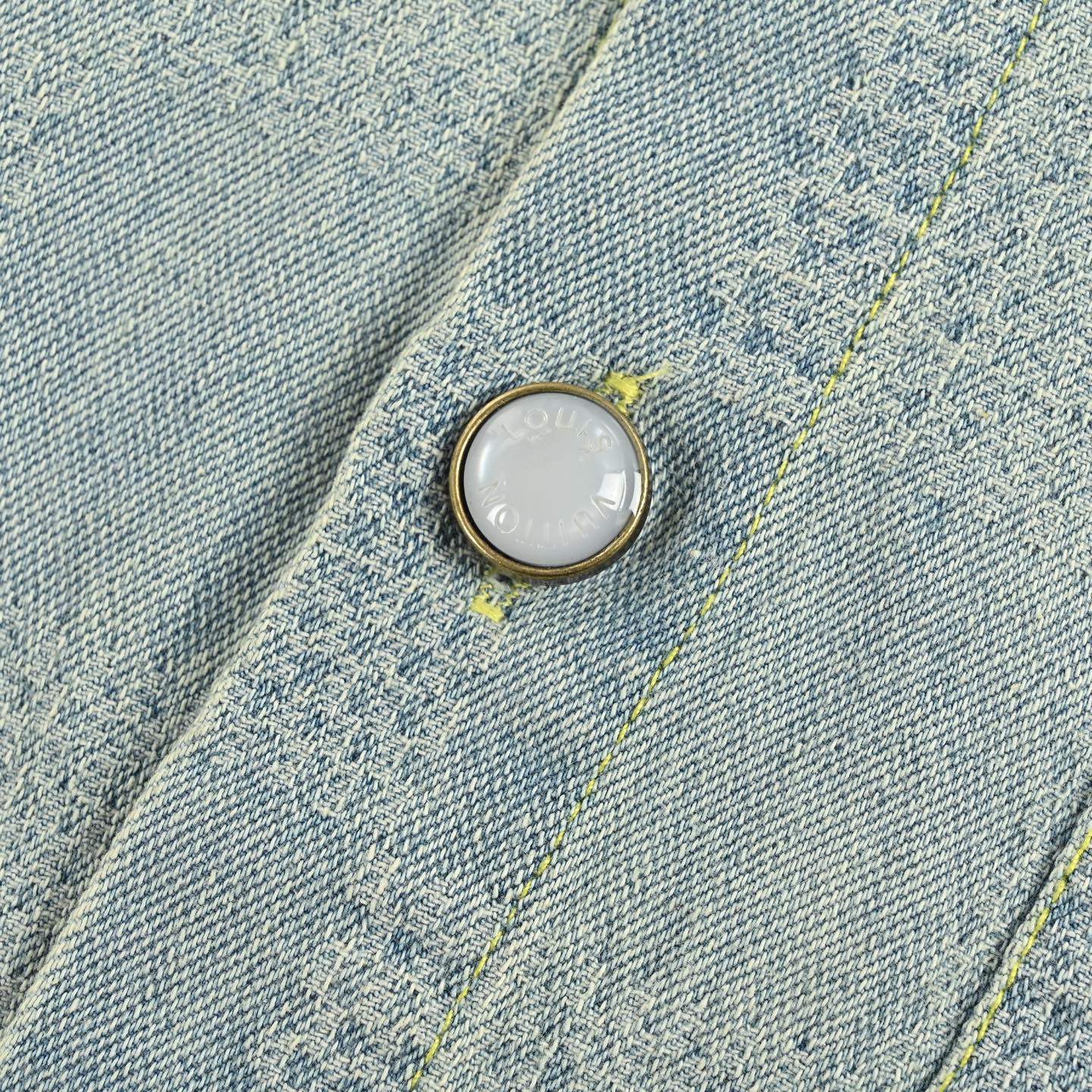 Louis Vuitton/路易威登 25ss 棋盘格牛仔短袖衬衫-莆田鞋,莆田鞋货源,高仿鞋,高仿鞋货源,安福档口,莆田高仿鞋,莆田鞋批发,高仿鞋批发,莆田高仿运动鞋,高仿运动鞋,莆田运动鞋 Louis Vuitton/路易威登 25ss 棋盘格牛仔短袖衬衫
