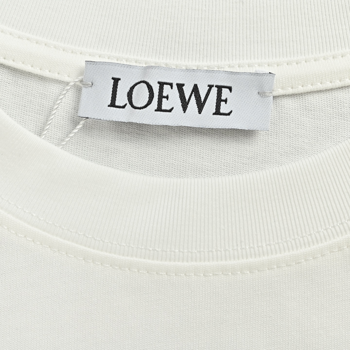 Loewe/罗意威 斑驳字母LOGO印花短袖 26fw HELLO 字母短袖T恤 黑色 白色