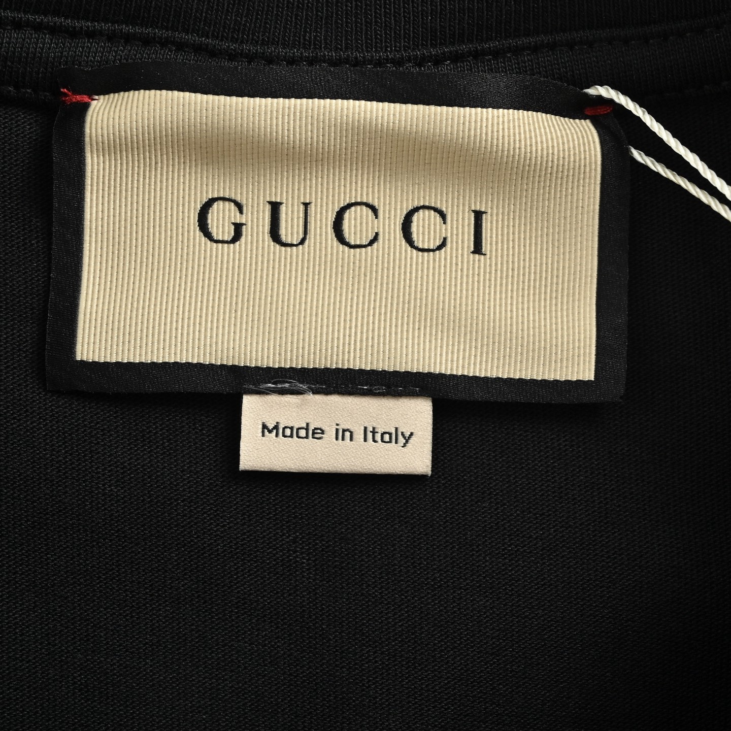 Gucci/古驰 渐变腰带印花短袖-莆田鞋,莆田鞋货源,高仿鞋,高仿鞋货源,安福档口,莆田高仿鞋,莆田鞋批发,高仿鞋批发,莆田高仿运动鞋,高仿运动鞋,莆田运动鞋 Gucci/古驰 渐变腰带印花短袖