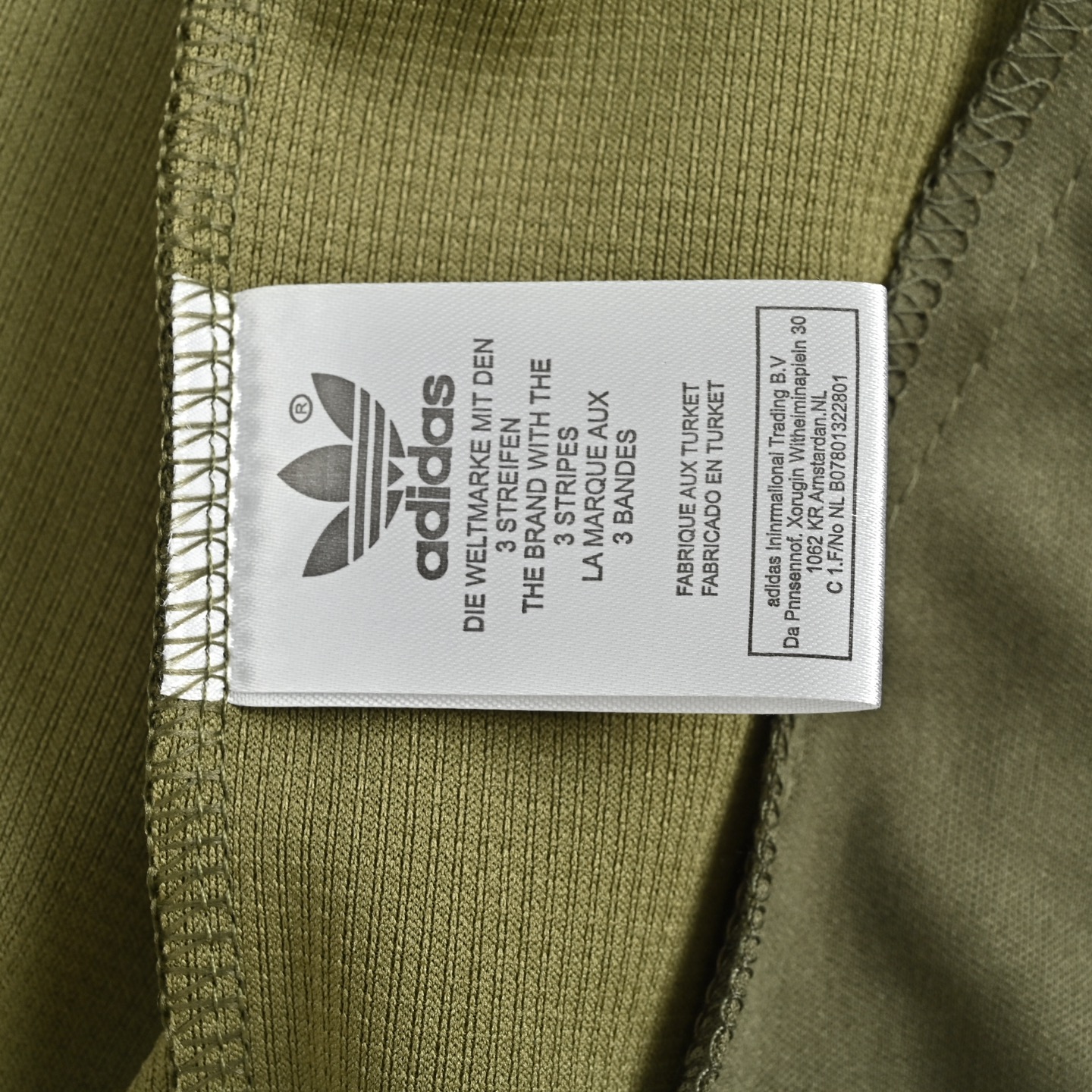 Adidas/阿迪达斯 三叶草刺绣复古立领夹克外套