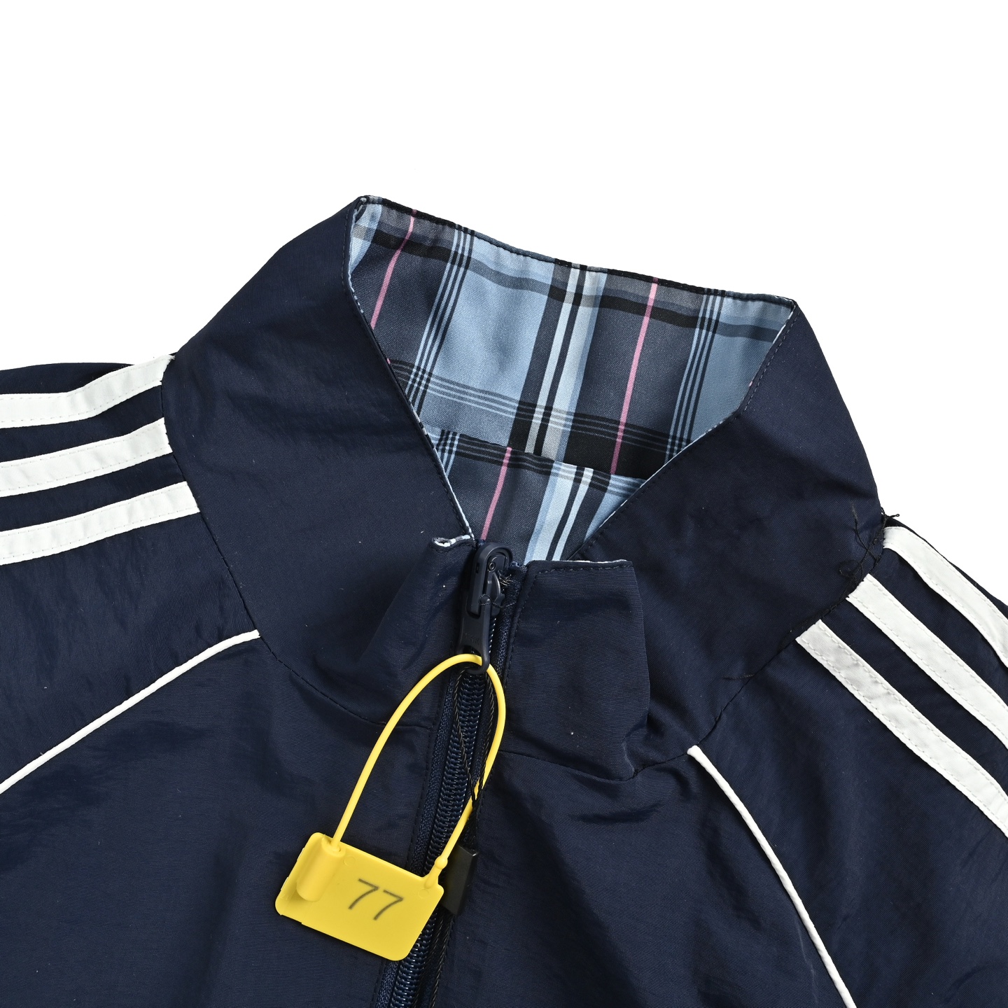 Adidas/阿迪达斯 三叶草格纹双面穿高领外套-Chinese UA Cheap High Quatity Brand Clothes Bags handbags Sneakers wholesale wholesaler seller from China Factory suppliers Fashion Clothing Shoes best Quality Beautiful Price Adidas/阿迪达斯 三叶草格纹双面穿高领外套