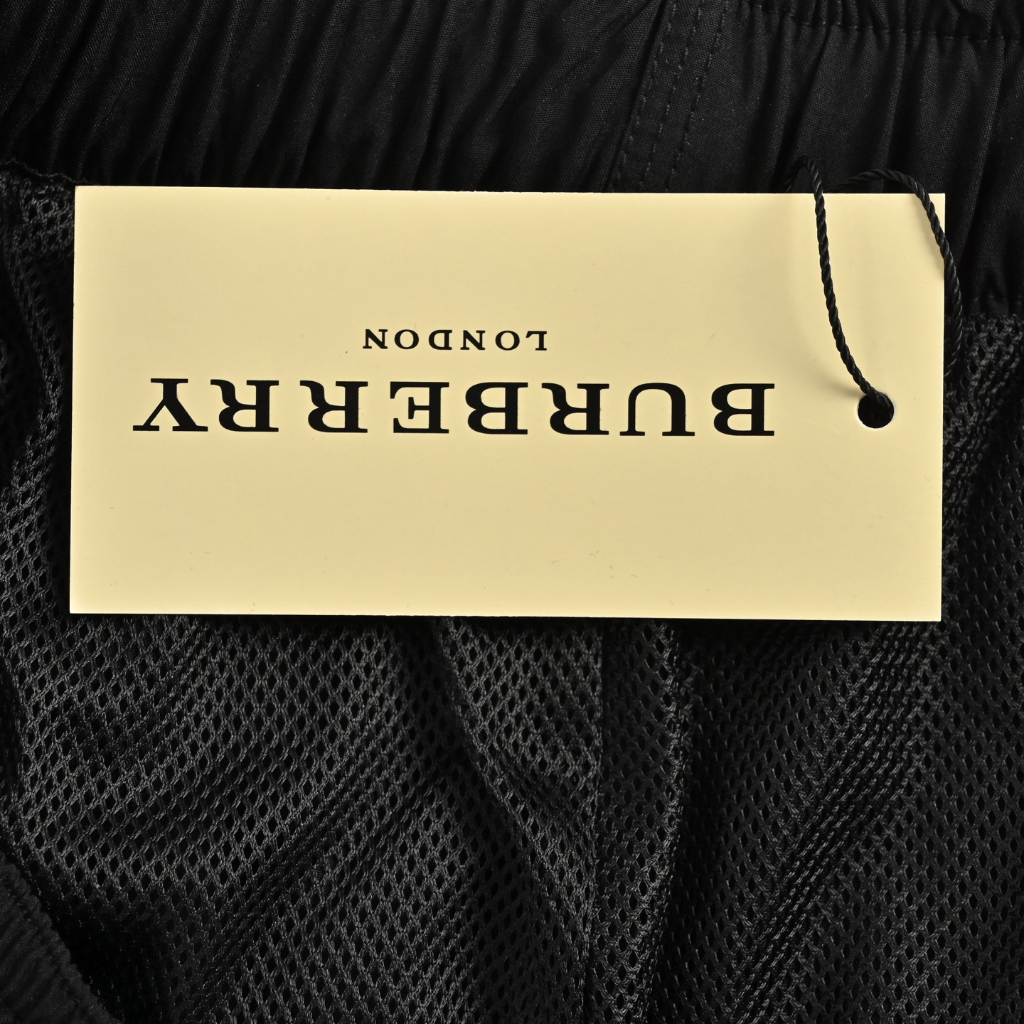 Burberry/巴宝莉 小怪兽沙滩短裤