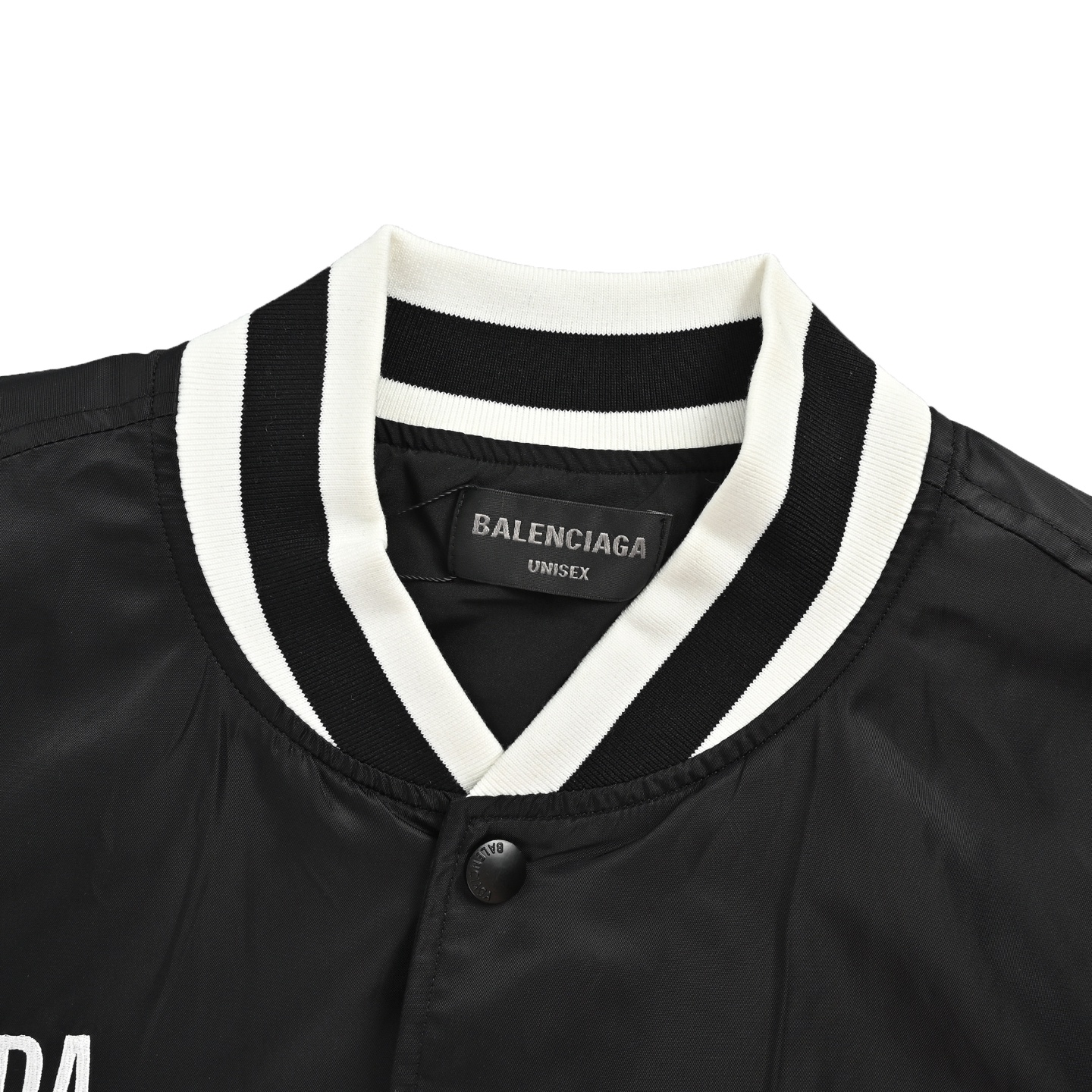 Balenciaga/巴黎世家 26ss NBA联名刺绣棒球夹克外套 黑色/白色-莆田鞋,莆田鞋货源,高仿鞋,高仿鞋货源,安福档口,莆田高仿鞋,莆田鞋批发,高仿鞋批发,莆田高仿运动鞋,高仿运动鞋,莆田运动鞋 Balenciaga/巴黎世家 26ss NBA联名刺绣棒球夹克外套 黑色/白色