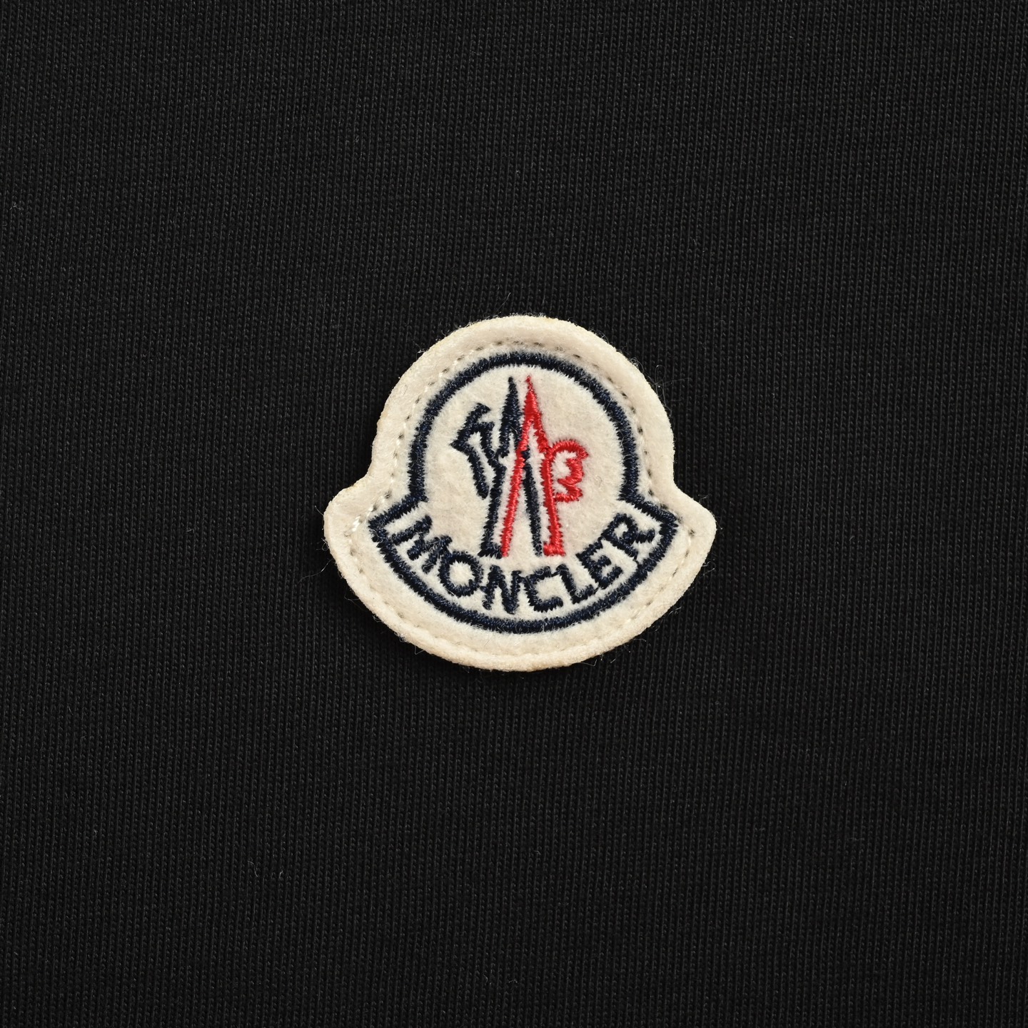 Moncler/蒙口 经典小标logo短袖-Top High Quatity Cheap Sneakers Fashion Clothing Clothes Bags handbags Shoes of all Brand wholesale With The best Quality And Beautiful Price from China Factory Chinese suppliers wholesaler seller Moncler/蒙口 经典小标logo短袖