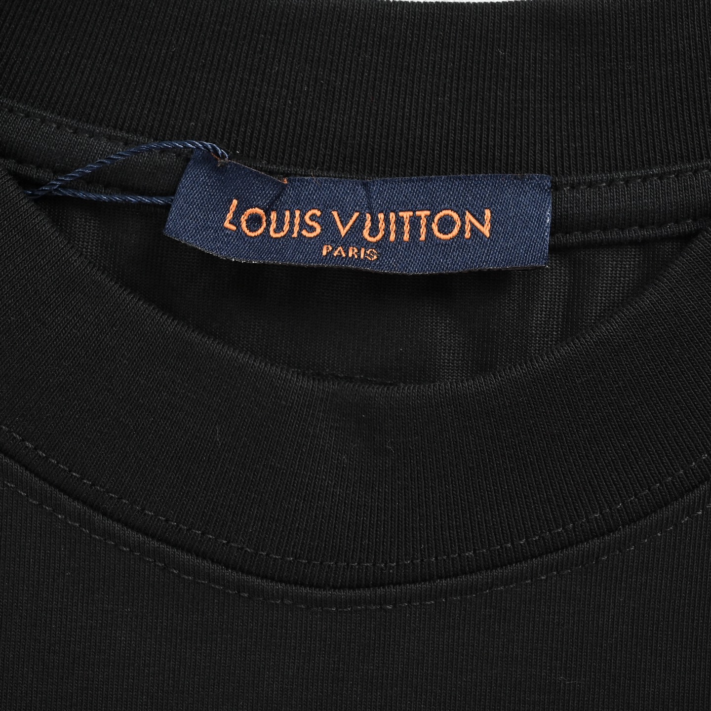 Louis Vuitton/路易威登 后背太阳花刺绣圆领短袖 Louis Vuitton/路易威登 后背太阳花刺绣圆领短袖