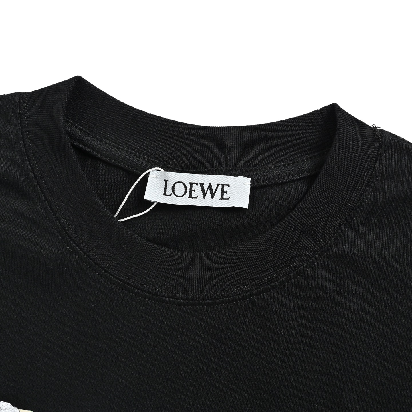 Loewe/罗意威 半手绘刺绣短袖-Chinese UA Cheap High Quatity Brand Clothes Bags handbags Sneakers wholesale wholesaler seller from China Factory suppliers Fashion Clothing Shoes best Quality Beautiful Price Loewe/罗意威 半手绘刺绣短袖