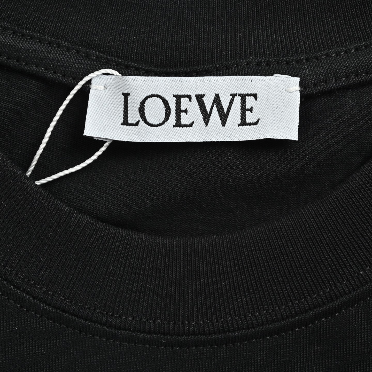 Loewe/罗意威 半手绘刺绣短袖-Chinese UA Cheap High Quatity Brand Clothes Bags handbags Sneakers wholesale wholesaler seller from China Factory suppliers Fashion Clothing Shoes best Quality Beautiful Price Loewe/罗意威 半手绘刺绣短袖