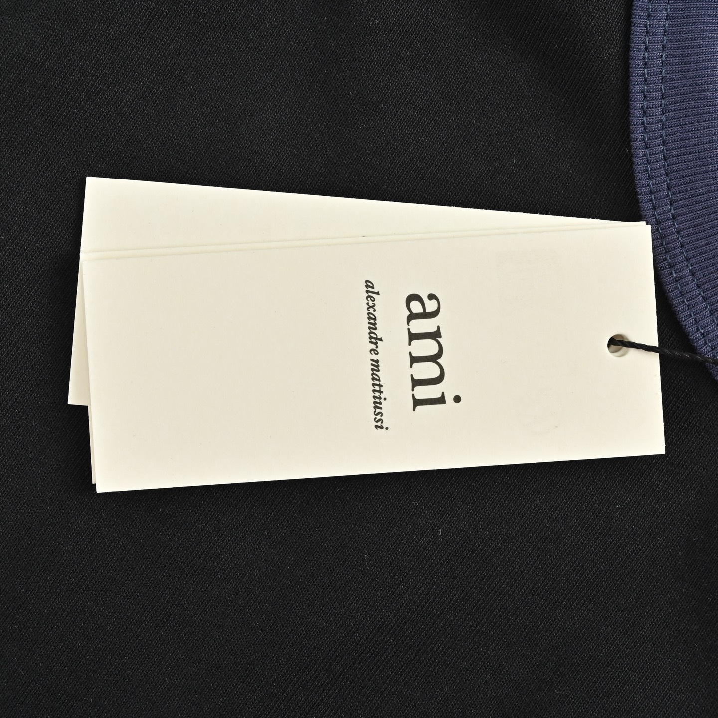 Ami Paris 撞色缝线爱心刺绣短袖