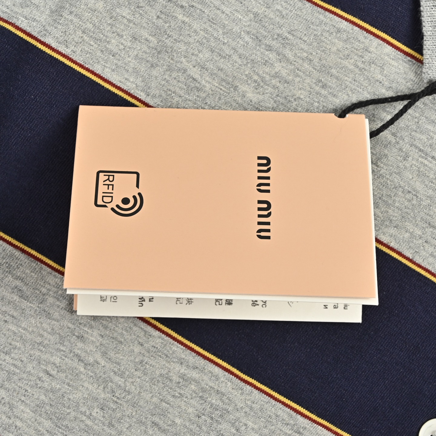Miu Miu/缪缪 灰蓝条纹Polo短袖-Top High Quatity Cheap Sneakers Fashion Clothing Clothes Bags handbags Shoes of all Brand wholesale With The best Quality And Beautiful Price from China Factory Chinese suppliers wholesaler seller Miu Miu/缪缪 灰蓝条纹Polo短袖