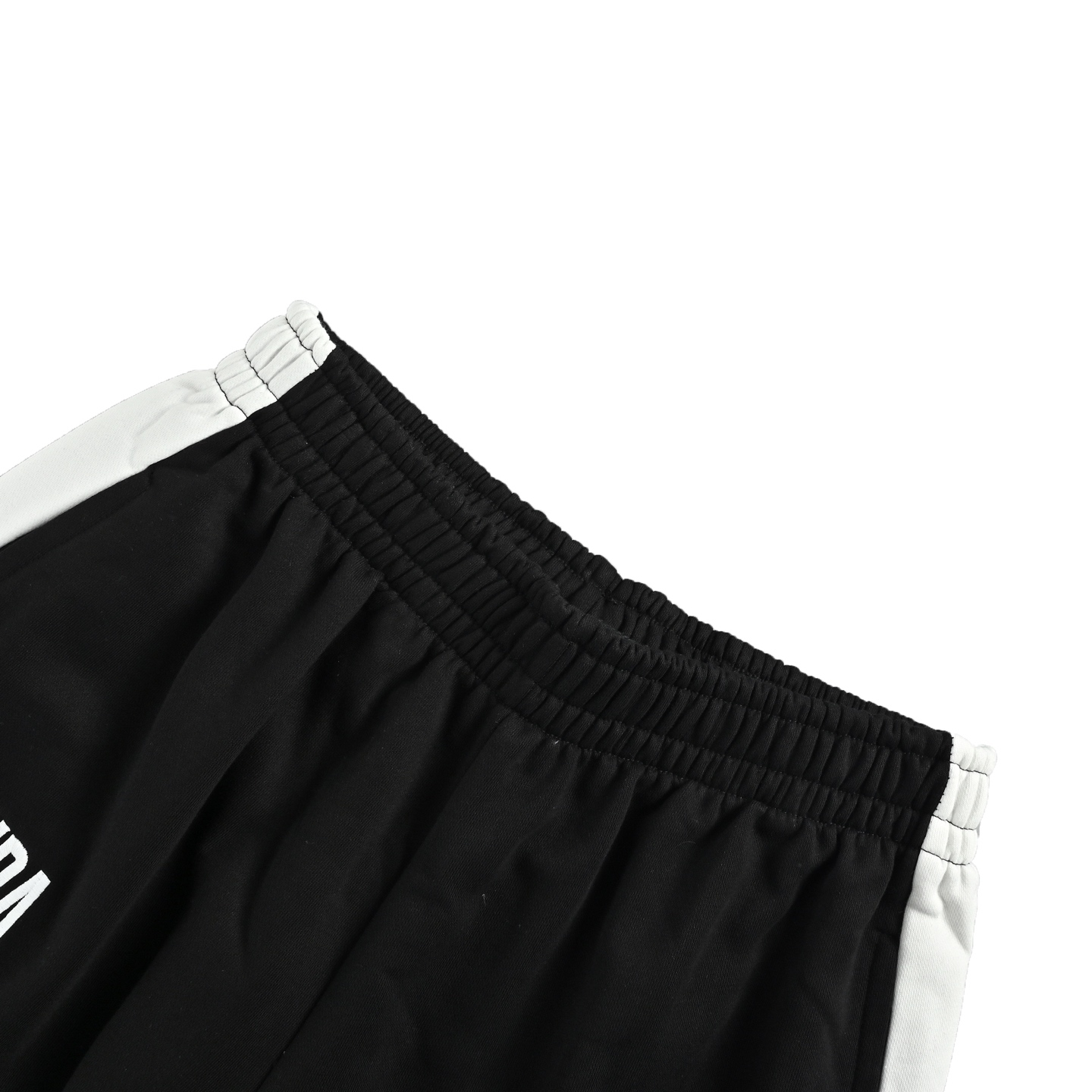Balenciaga/巴黎世家 NBA 篮球联名短裤 中腰设计 宽松版型 黑色