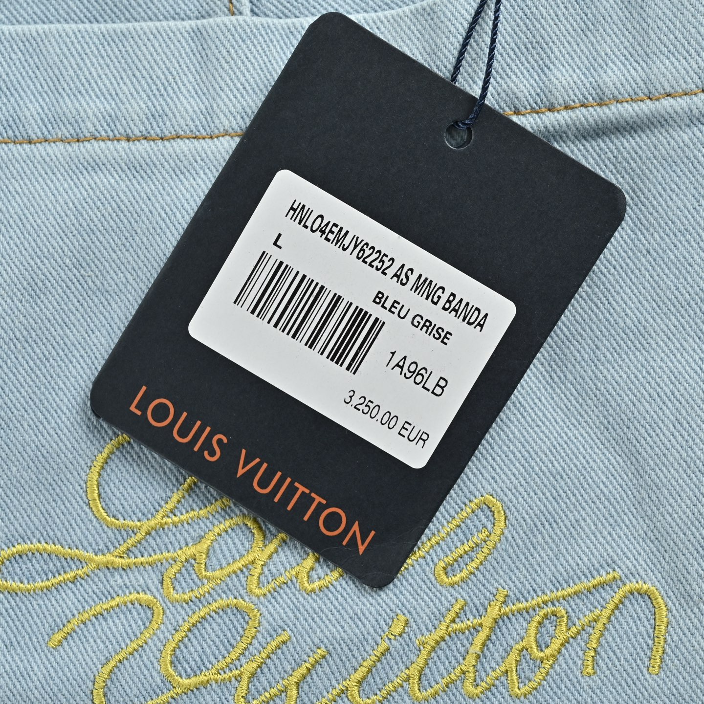 Louis Vuitton/路易威登 标识刺绣铆钉五分牛仔短裤-Chinese UA Cheap High Quatity Brand Clothes Bags handbags Sneakers wholesale wholesaler seller from China Factory suppliers Fashion Clothing Shoes best Quality Beautiful Price Louis Vuitton/路易威登 标识刺绣铆钉五分牛仔短裤
