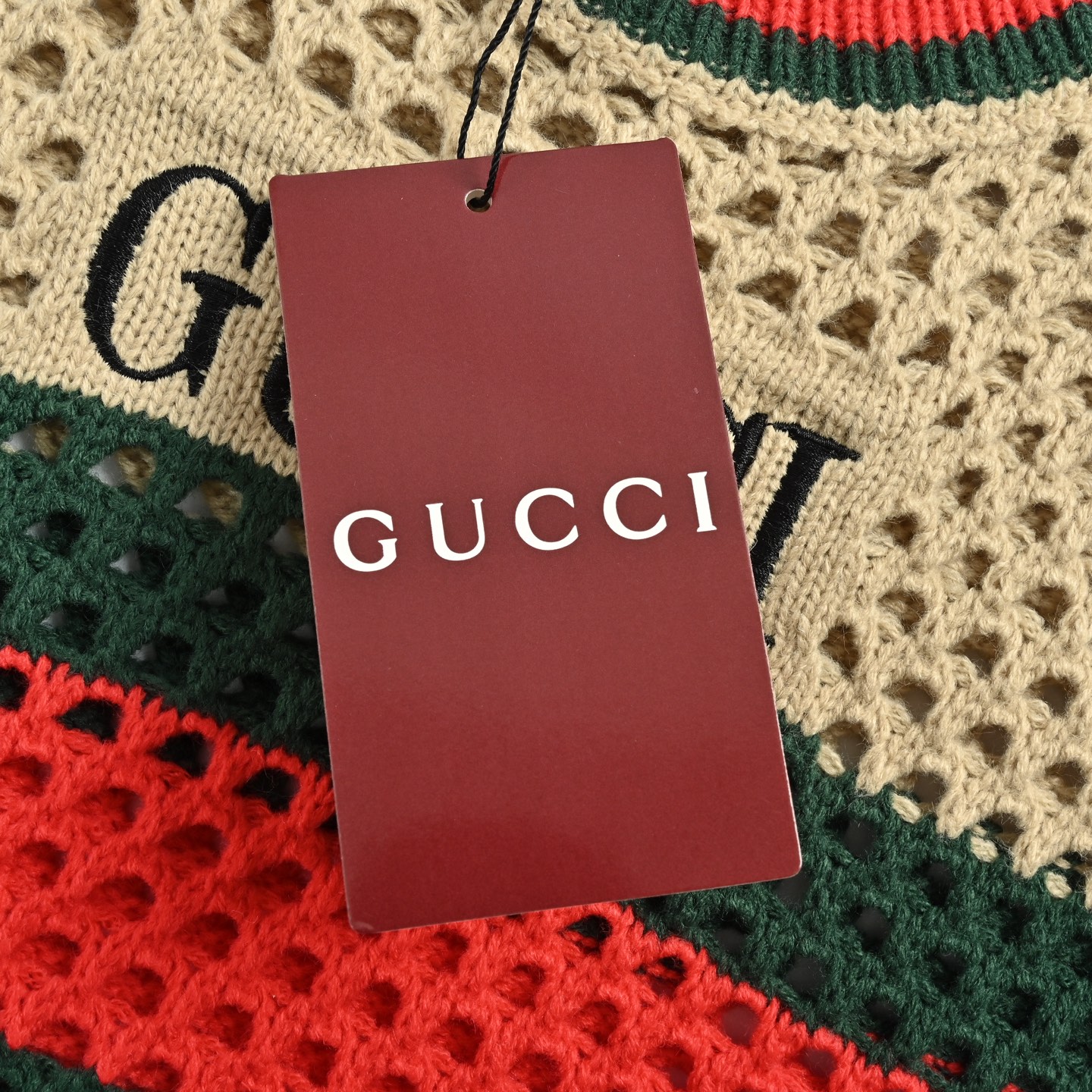 Gucci/古驰 复古镂空短袖针织衫 新版红标 米白底色配红绿条纹 米黄红-Top High Quatity Cheap Sneakers Fashion Clothing Clothes Bags handbags Shoes of all Brand wholesale With The best Quality And Beautiful Price from China Factory Chinese suppliers wholesaler seller Gucci/古驰 复古镂空短袖针织衫 新版红标 米白底色配红绿条纹 米黄红