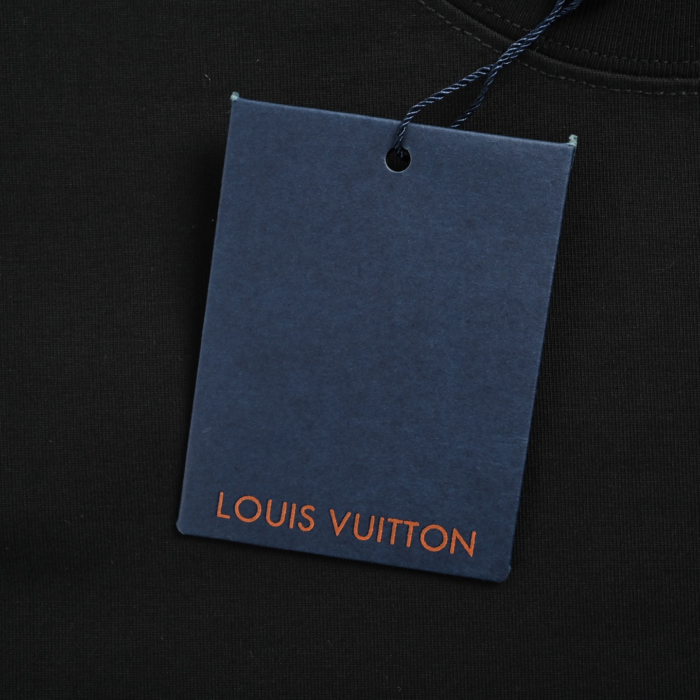 Louis Vuitton/路易威登 胸口小标后背字母刺绣短袖 Louis Vuitton/路易威登 胸口小标后背字母刺绣短袖
