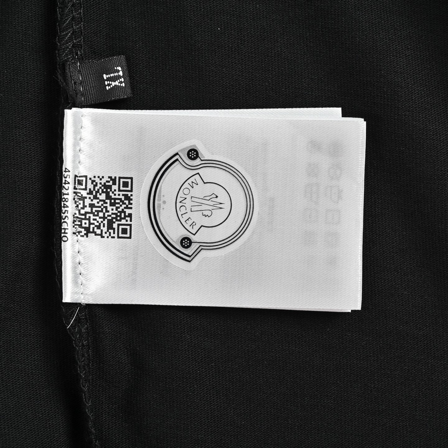 Moncler/蒙口 26ss 胸前徽标logo短袖-莆田鞋,莆田鞋货源,高仿鞋,高仿鞋货源,安福档口,莆田高仿鞋,莆田鞋批发,高仿鞋批发,莆田高仿运动鞋,高仿运动鞋,莆田运动鞋 Moncler/蒙口 26ss 胸前徽标logo短袖
