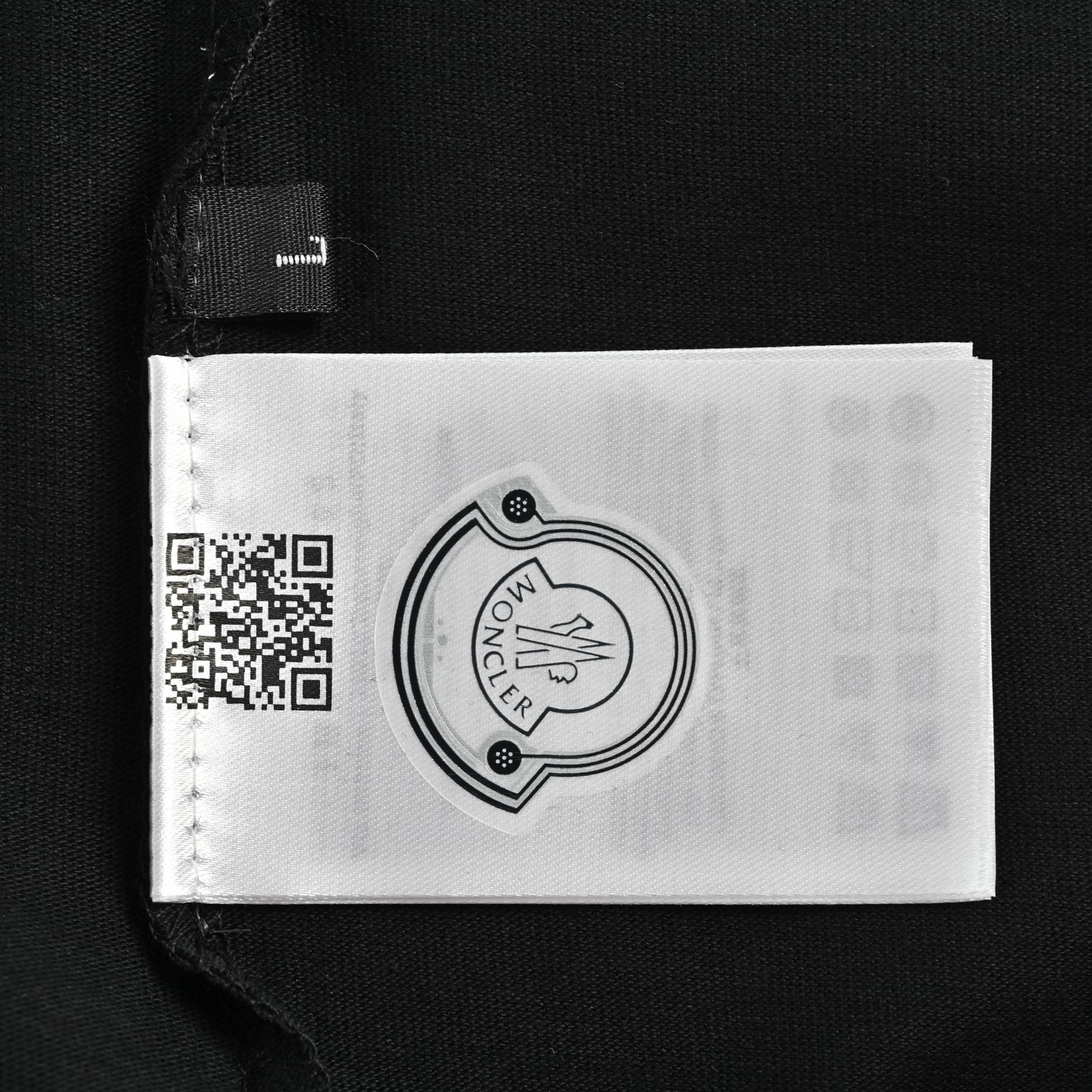Moncler/蒙口 26ss 胸前字母标短袖-Chinese UA Cheap High Quatity Brand Clothes Bags handbags Sneakers wholesale wholesaler seller from China Factory suppliers Fashion Clothing Shoes best Quality Beautiful Price Moncler/蒙口 26ss 胸前字母标短袖