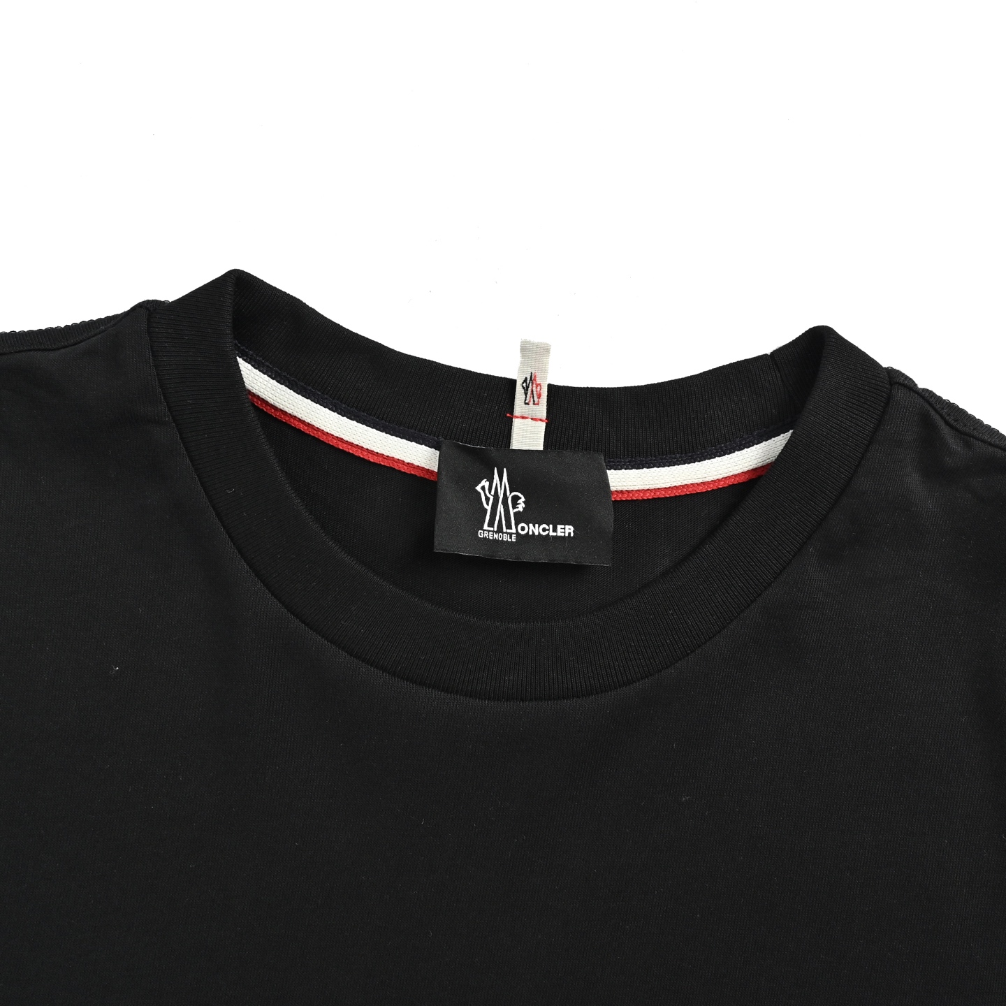 Moncler/蒙口 横字母印花短袖 Moncler/蒙口 横字母印花短袖