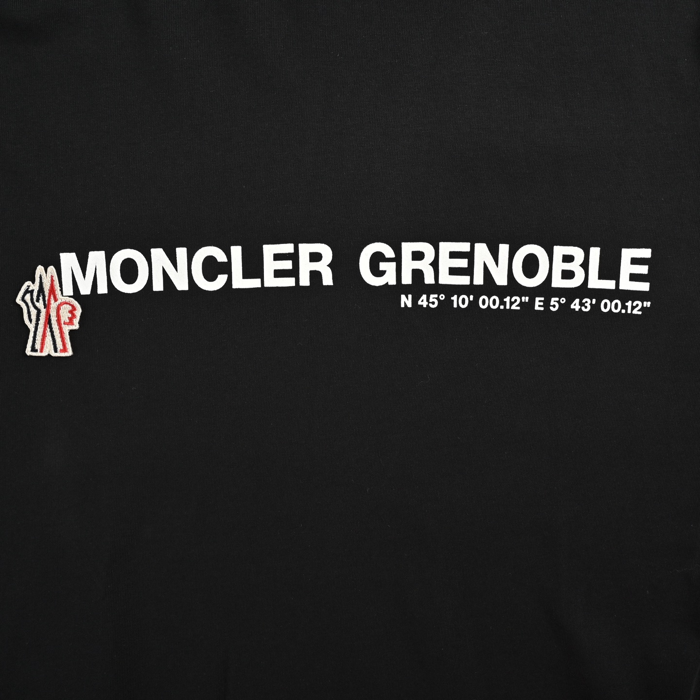 Moncler/蒙口 横字母印花短袖 Moncler/蒙口 横字母印花短袖