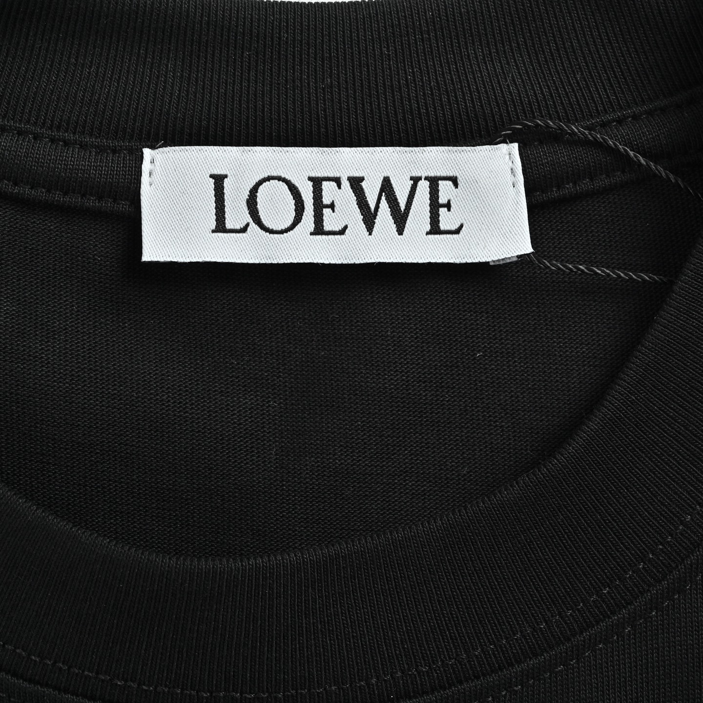 Loewe/罗意威 海浪logo印花短袖 黑色 白色-Top High Quatity Cheap Sneakers Fashion Clothing Clothes Bags handbags Shoes of all Brand wholesale With The best Quality And Beautiful Price from China Factory Chinese suppliers wholesaler seller Loewe/罗意威 海浪logo印花短袖 黑色 白色