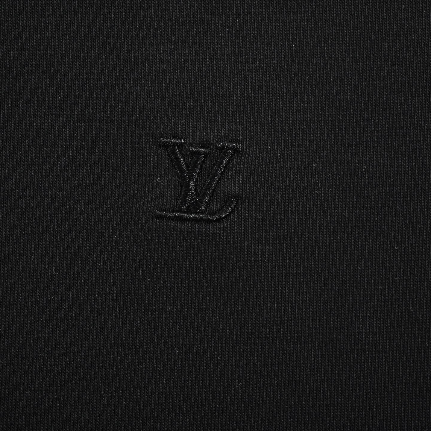 LouisVuitton/路易威登 26ss 全幅暗纹刺绣logo短袖 白色 黑色